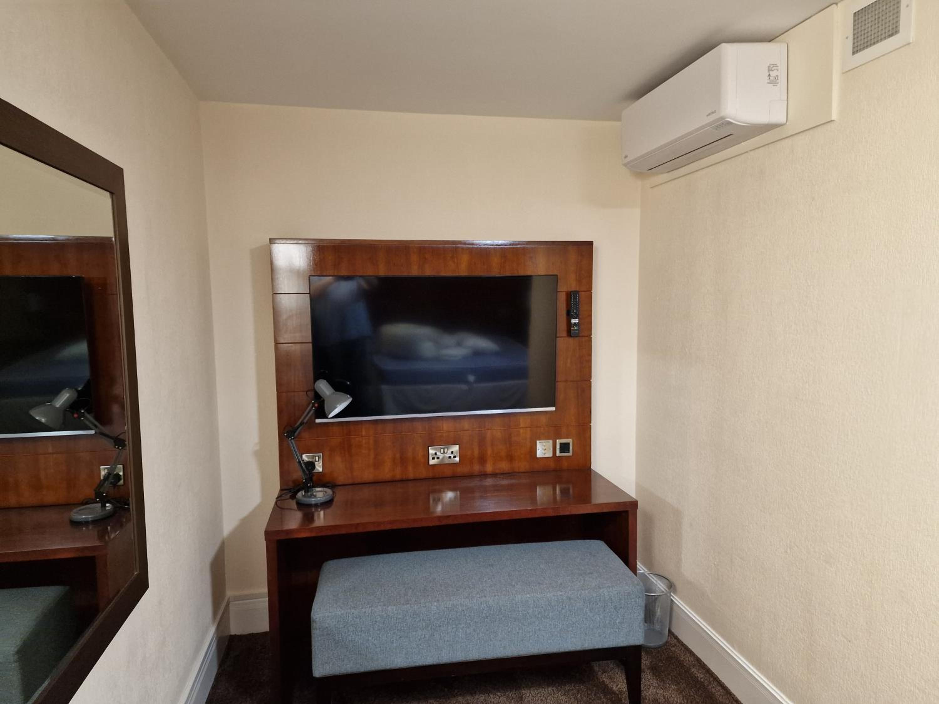 Executive Double Room - Photo 23