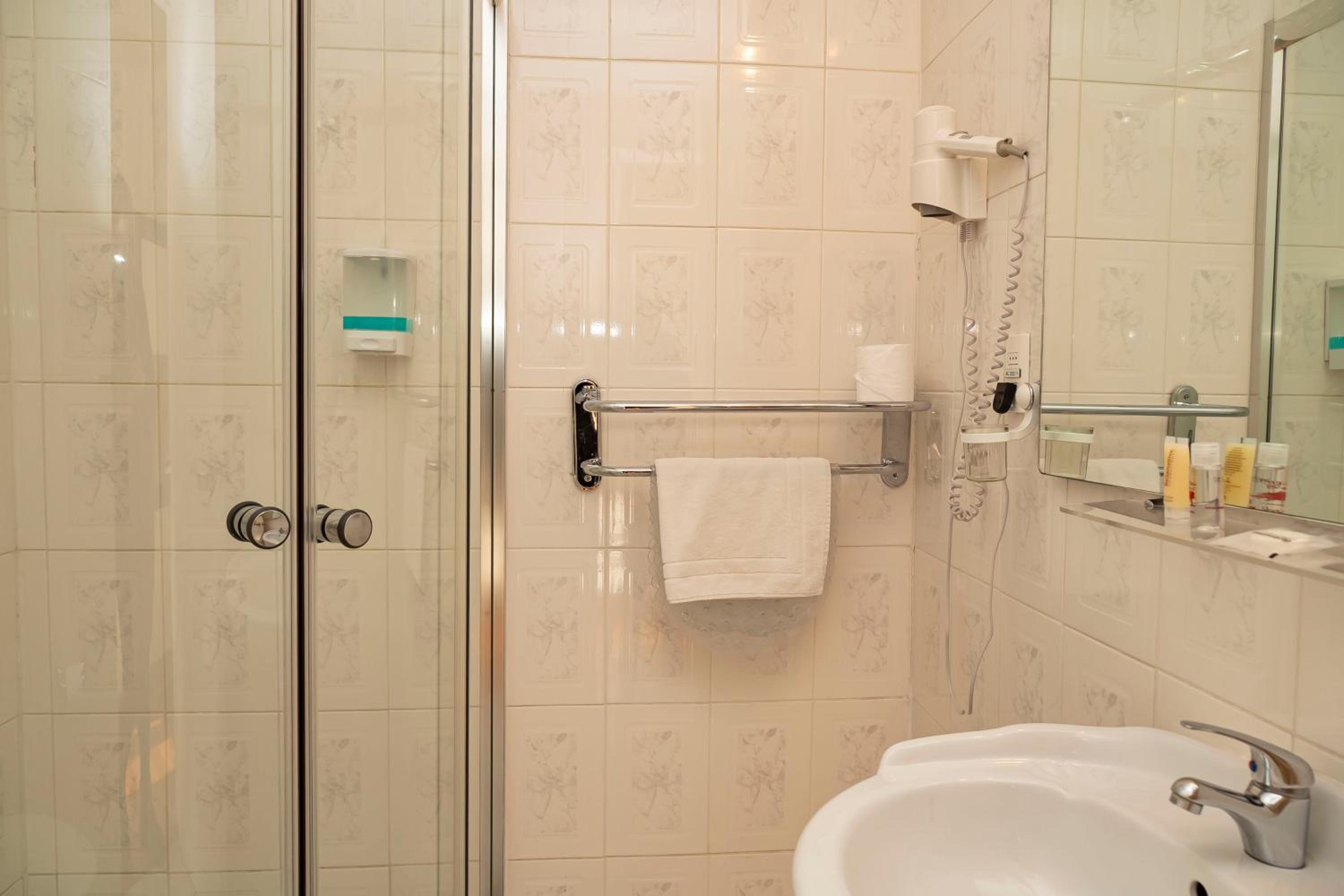 Standard Single Room photo 3