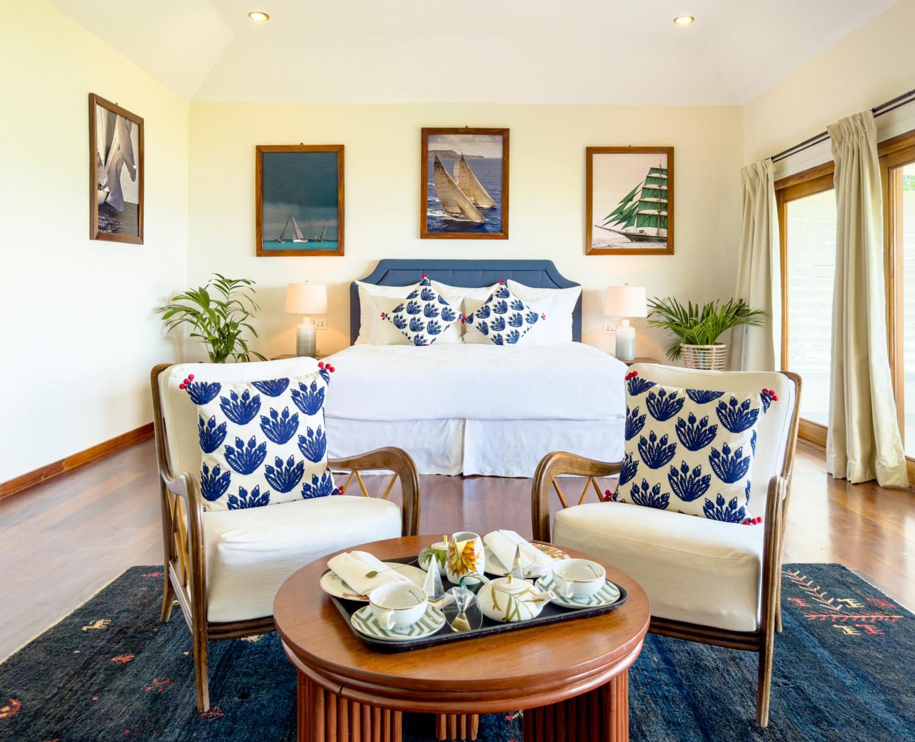 hillside Pool Suite