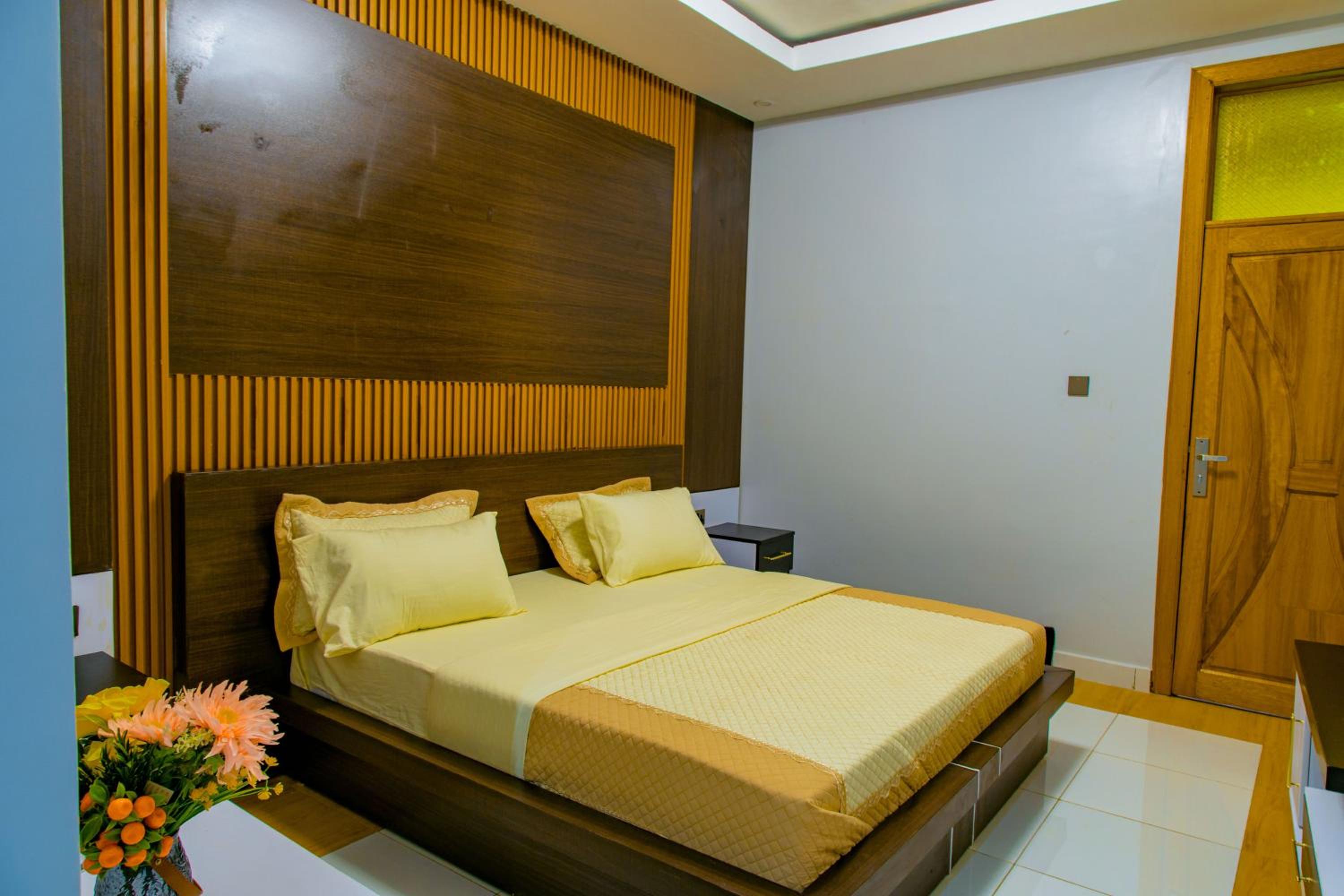 Executive Suite photo 2