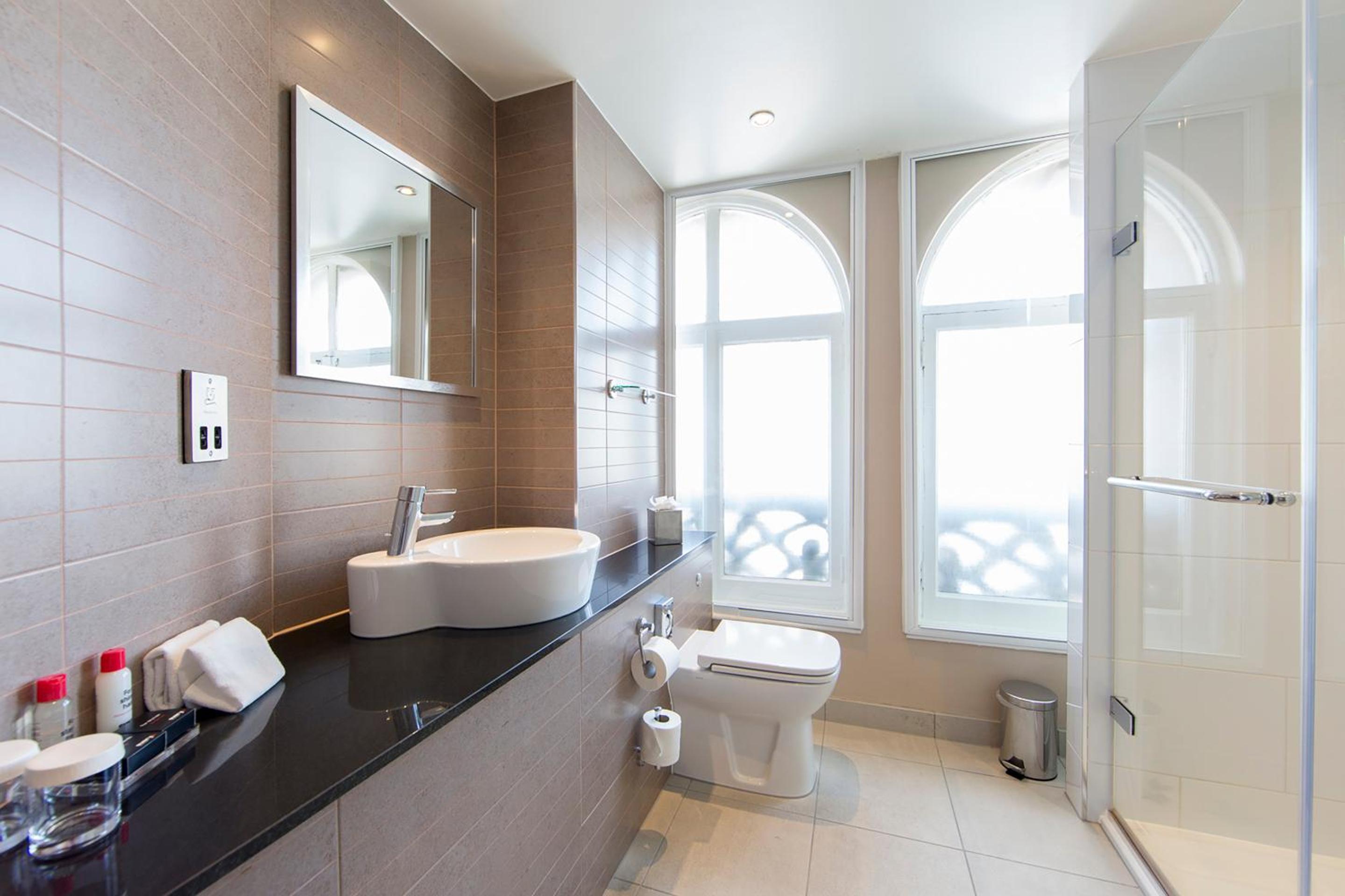 Junior Suite thumbnail 6