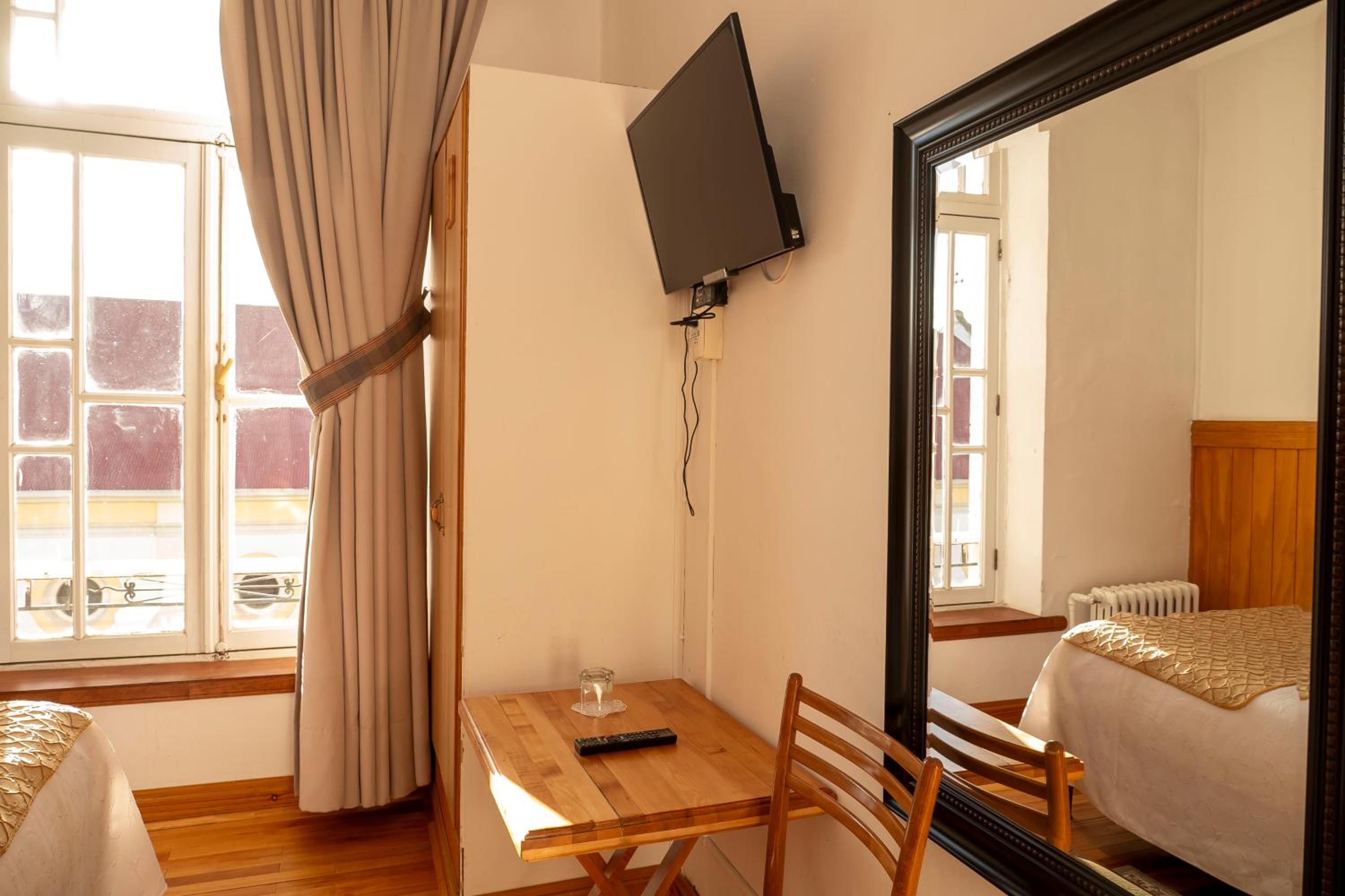 Standard Single Room photo 2