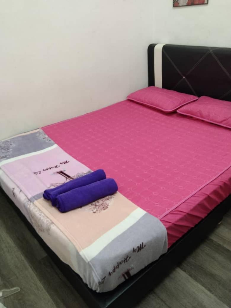 Double Room with Private External Bathroom photo 1