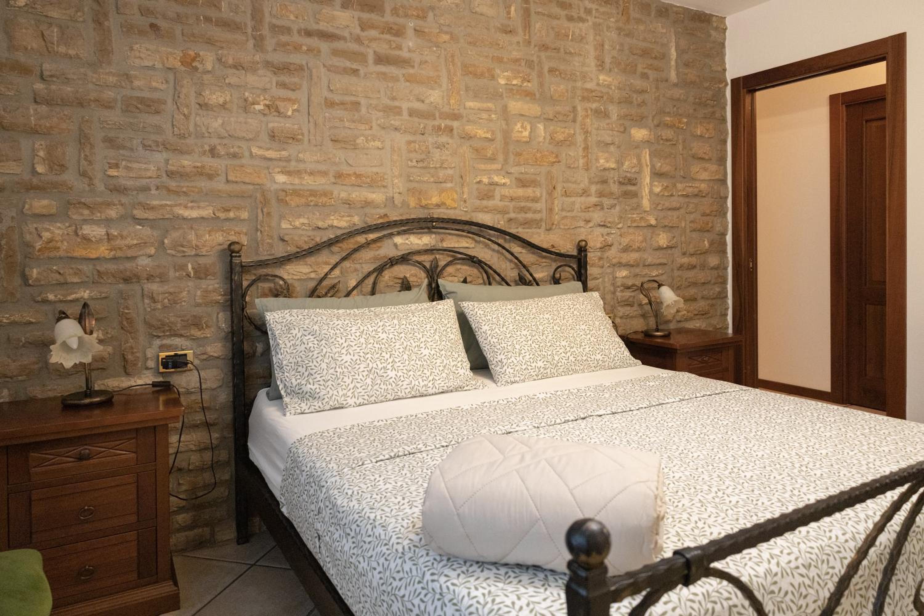 Two-Bedroom House photo 3