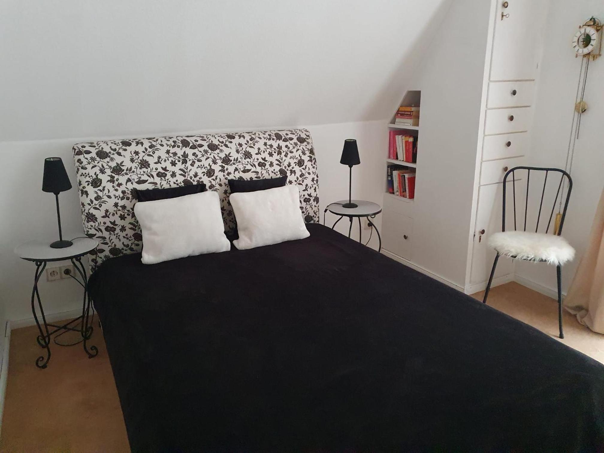 Three-Bedroom House photo 1