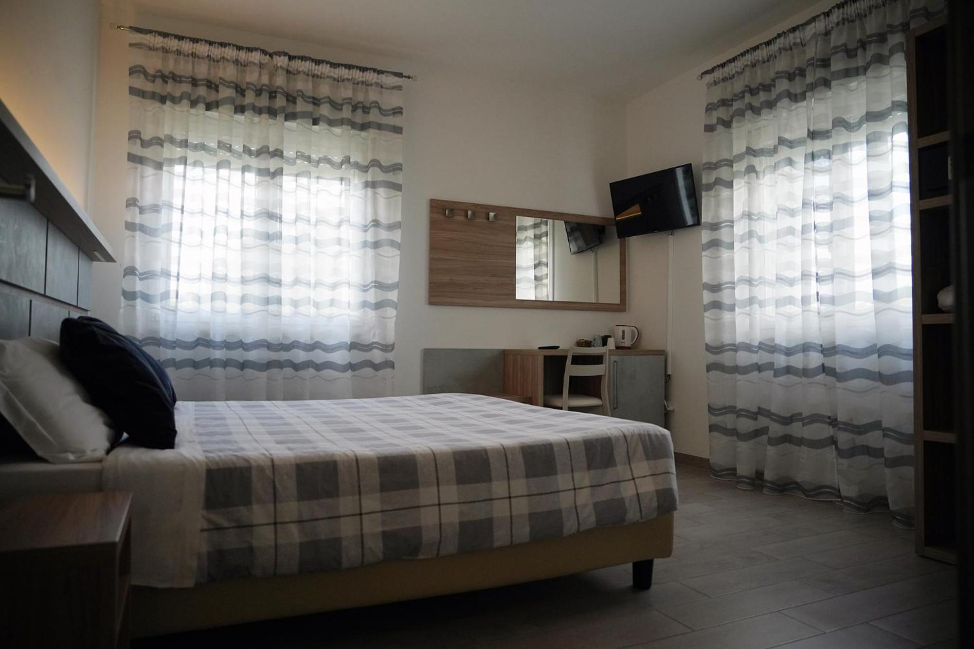 Double Room - Photo 1