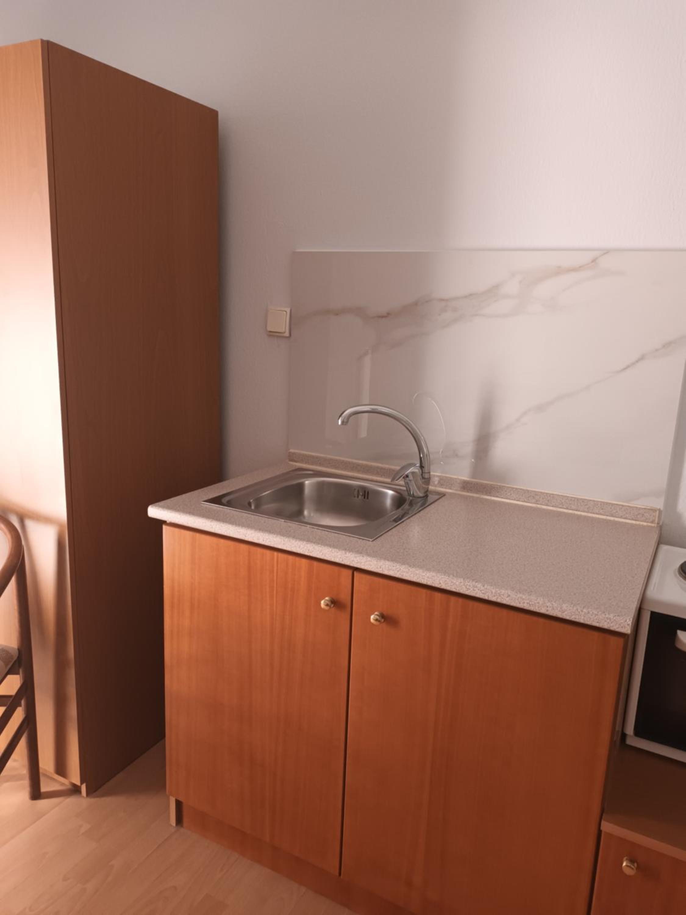 Studio (2 Adults) - Photo 4