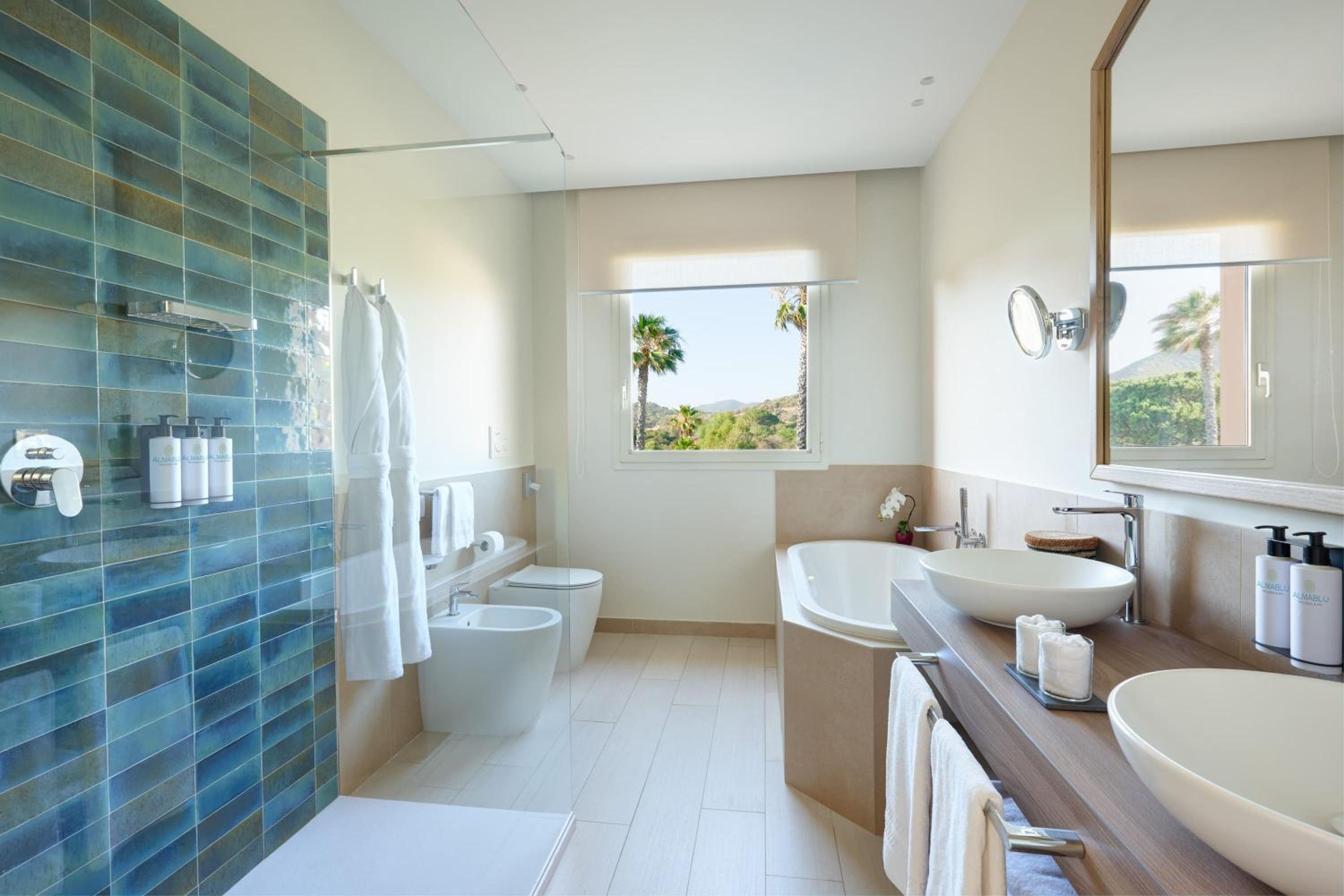 Junior Suite with Garden View - Photo 4