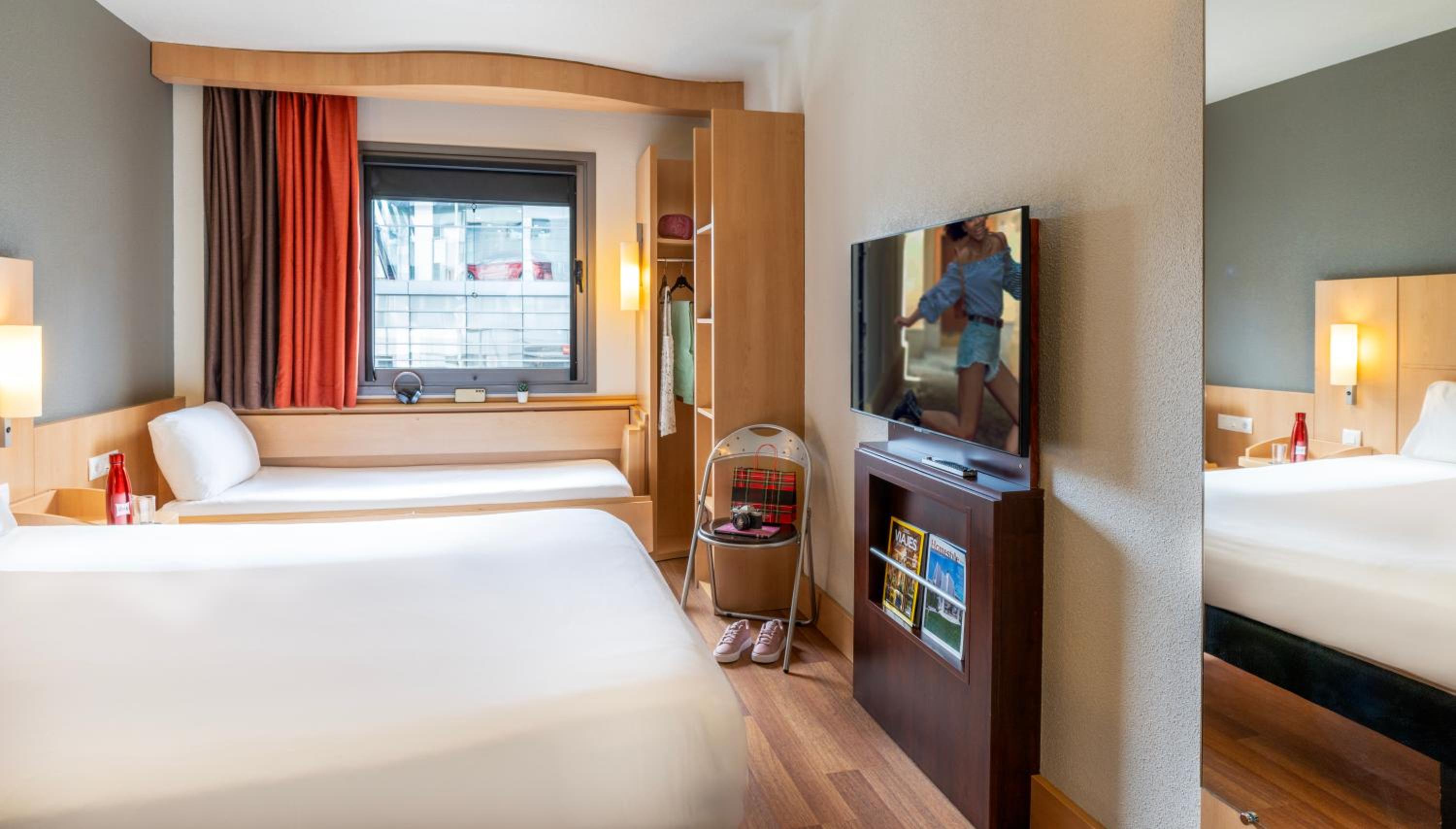 Double Room with Extra Bed - Photo 9