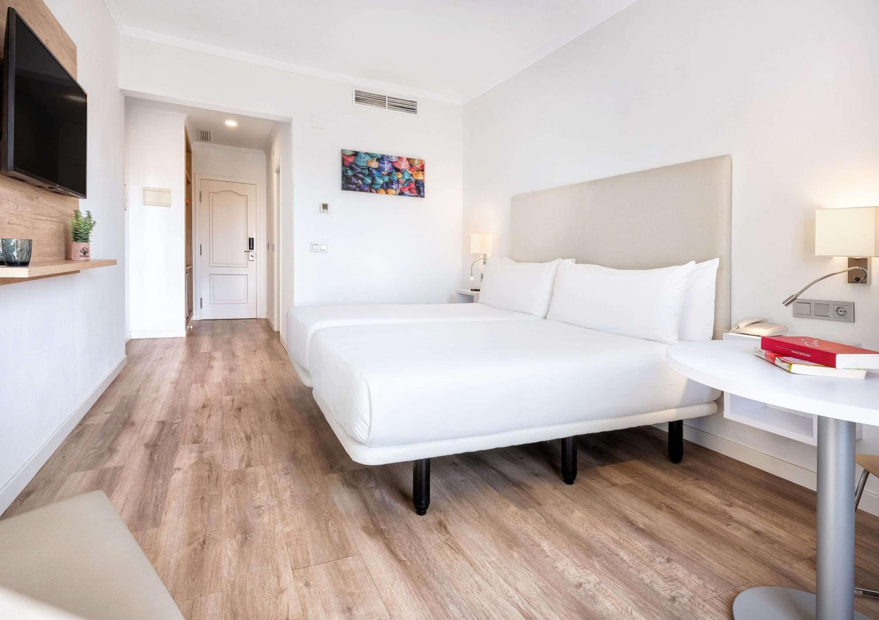 Standard Room - Photo 12