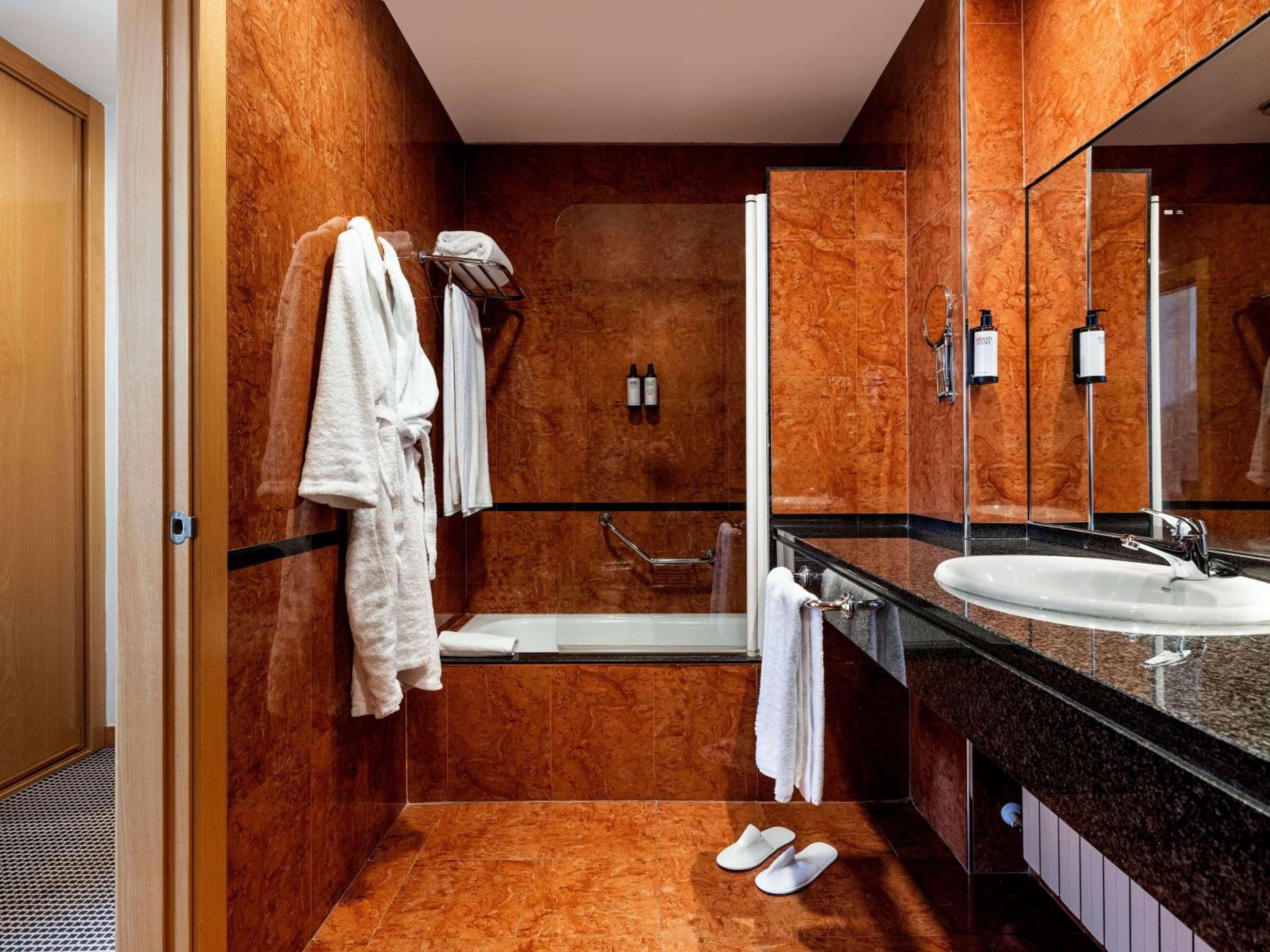 Premium Double Room - Photo 2