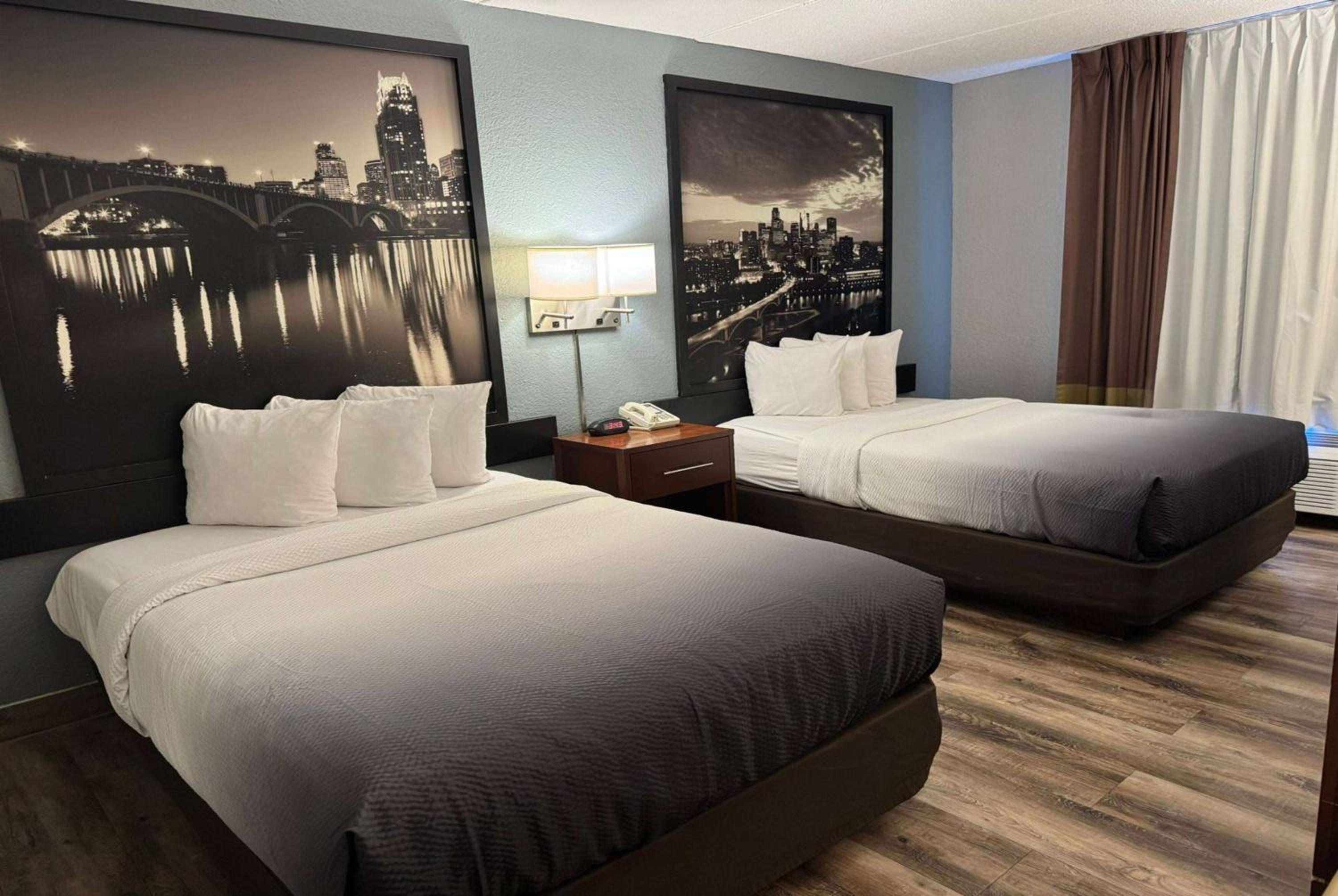 Double Room with Two Double Beds - Non-Smoking - Photo 1