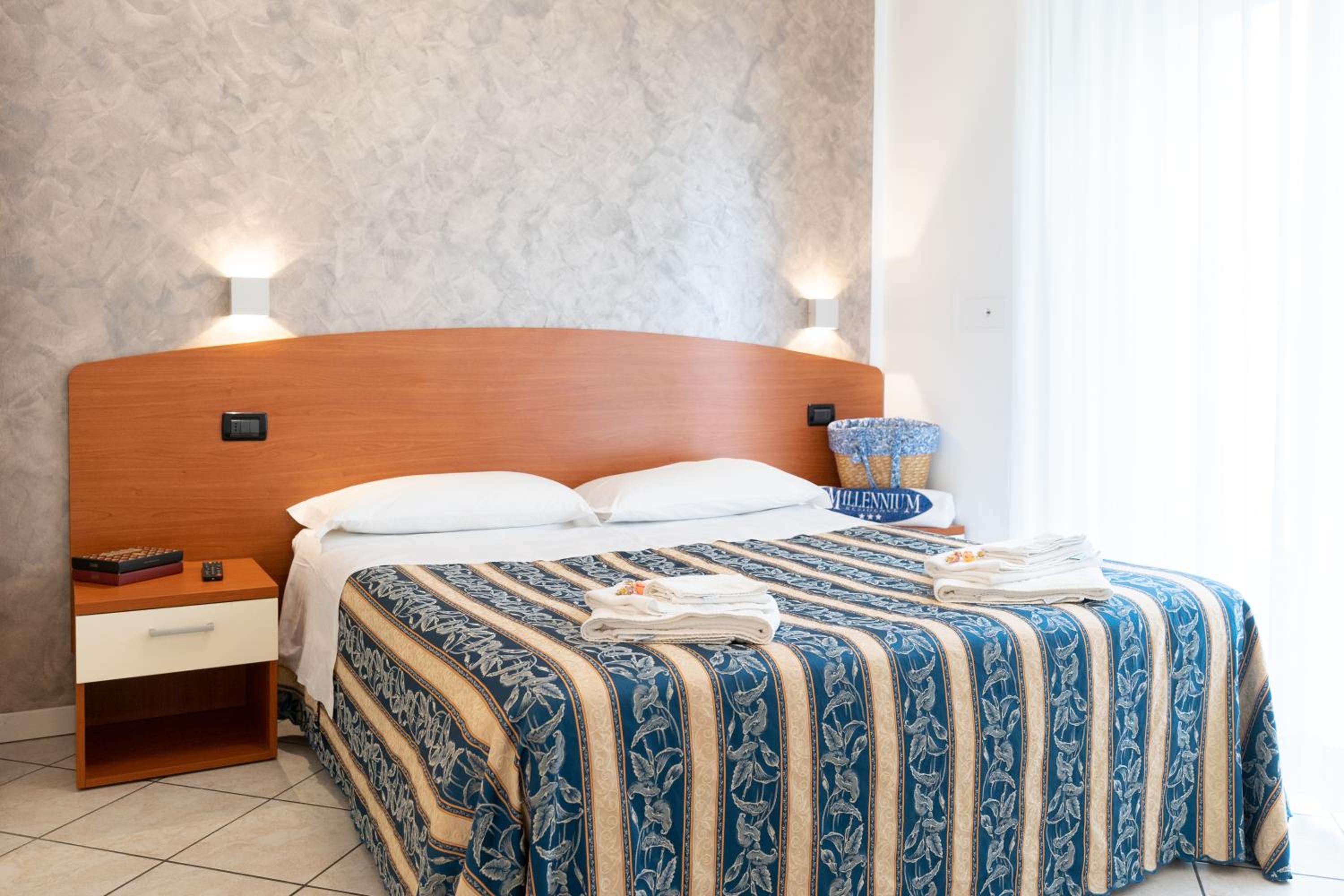 One-Bedroom Apartment with Balcony (3 adults)