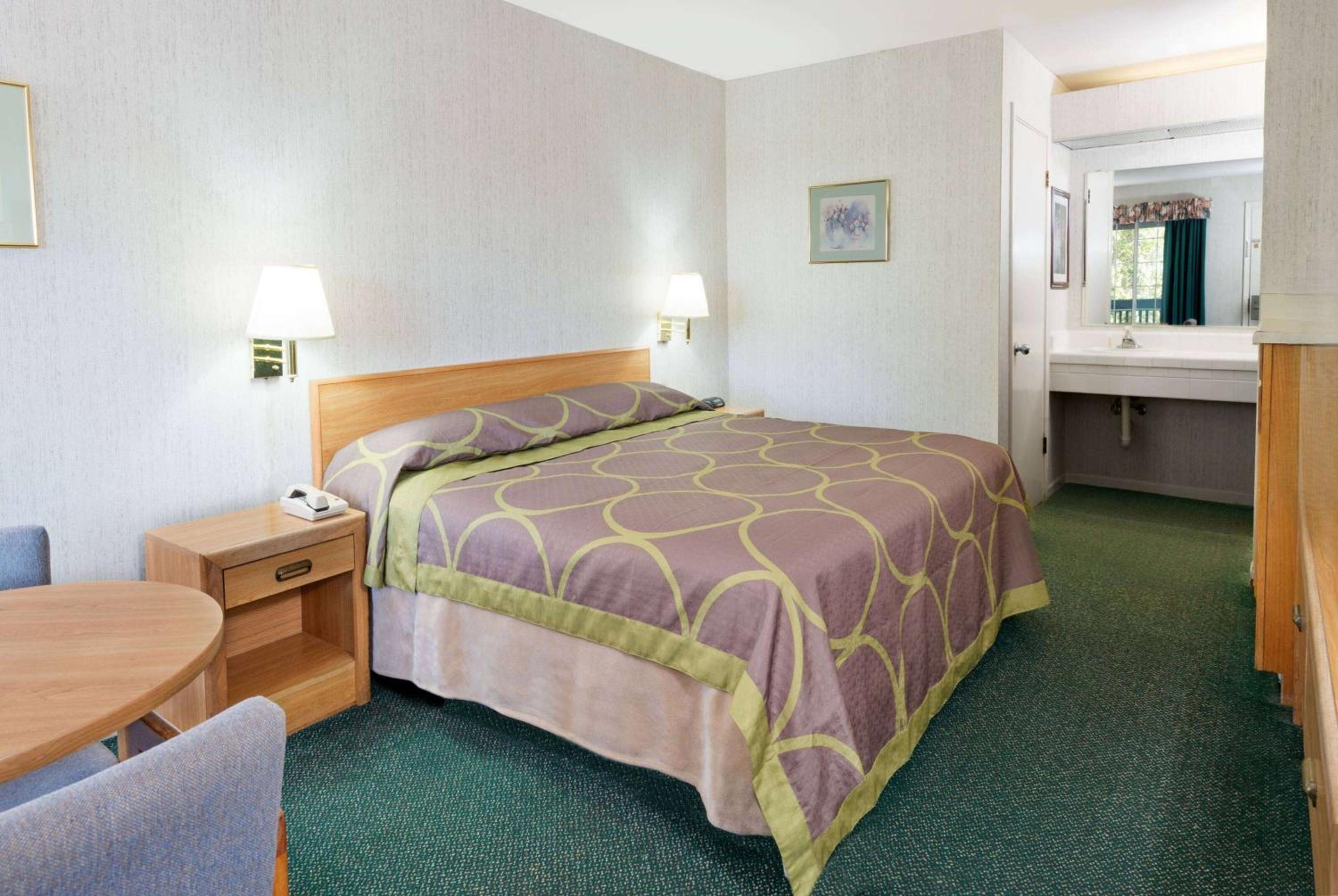 Super 8 by Wyndham Auburn, Foto 5