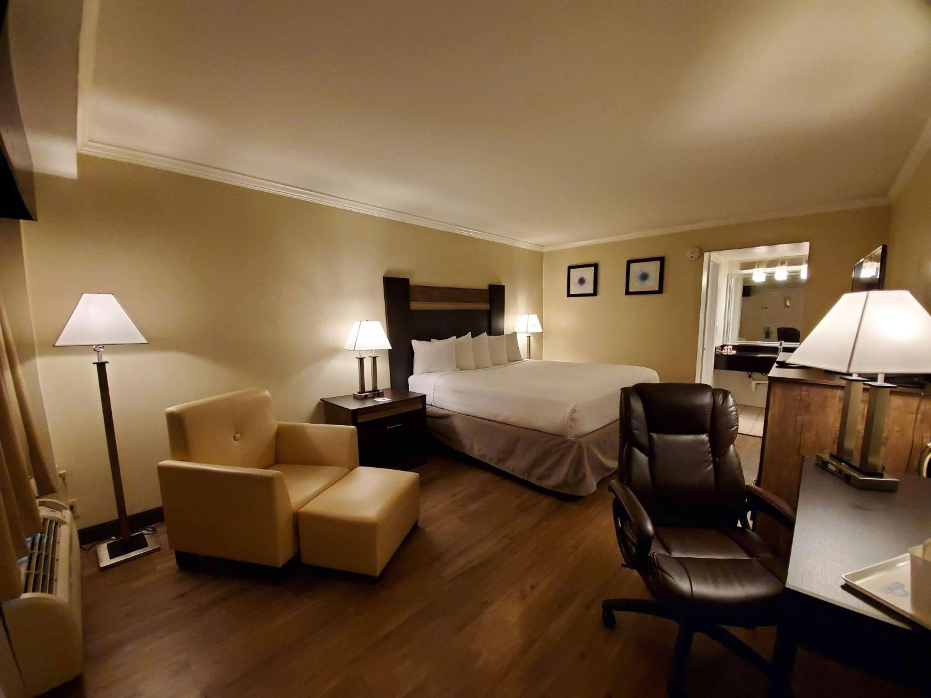 Double Room - Disability Access/Non-Smoking photo 1