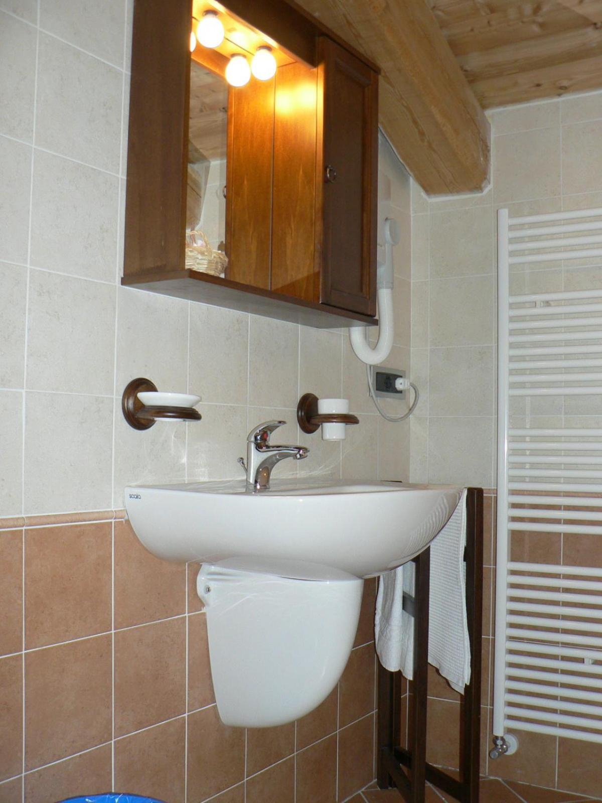 Quadruple Room - Photo 6