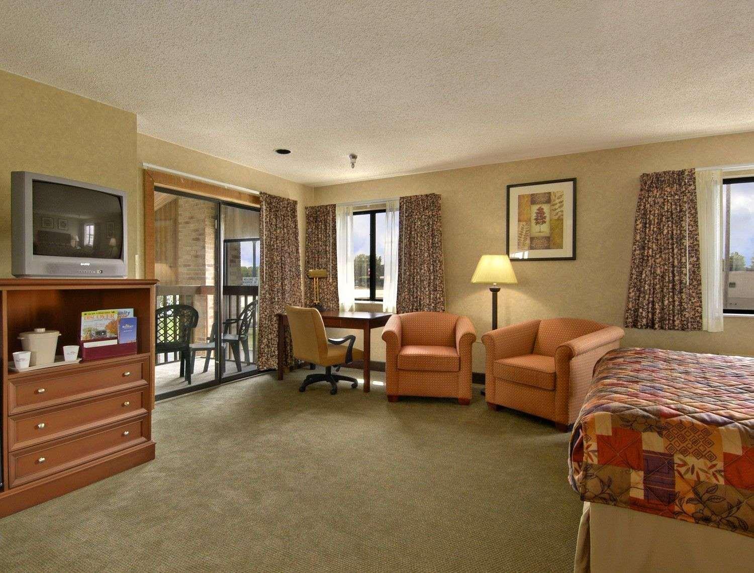 King Studio Suite - Non-Smoking - Photo 7