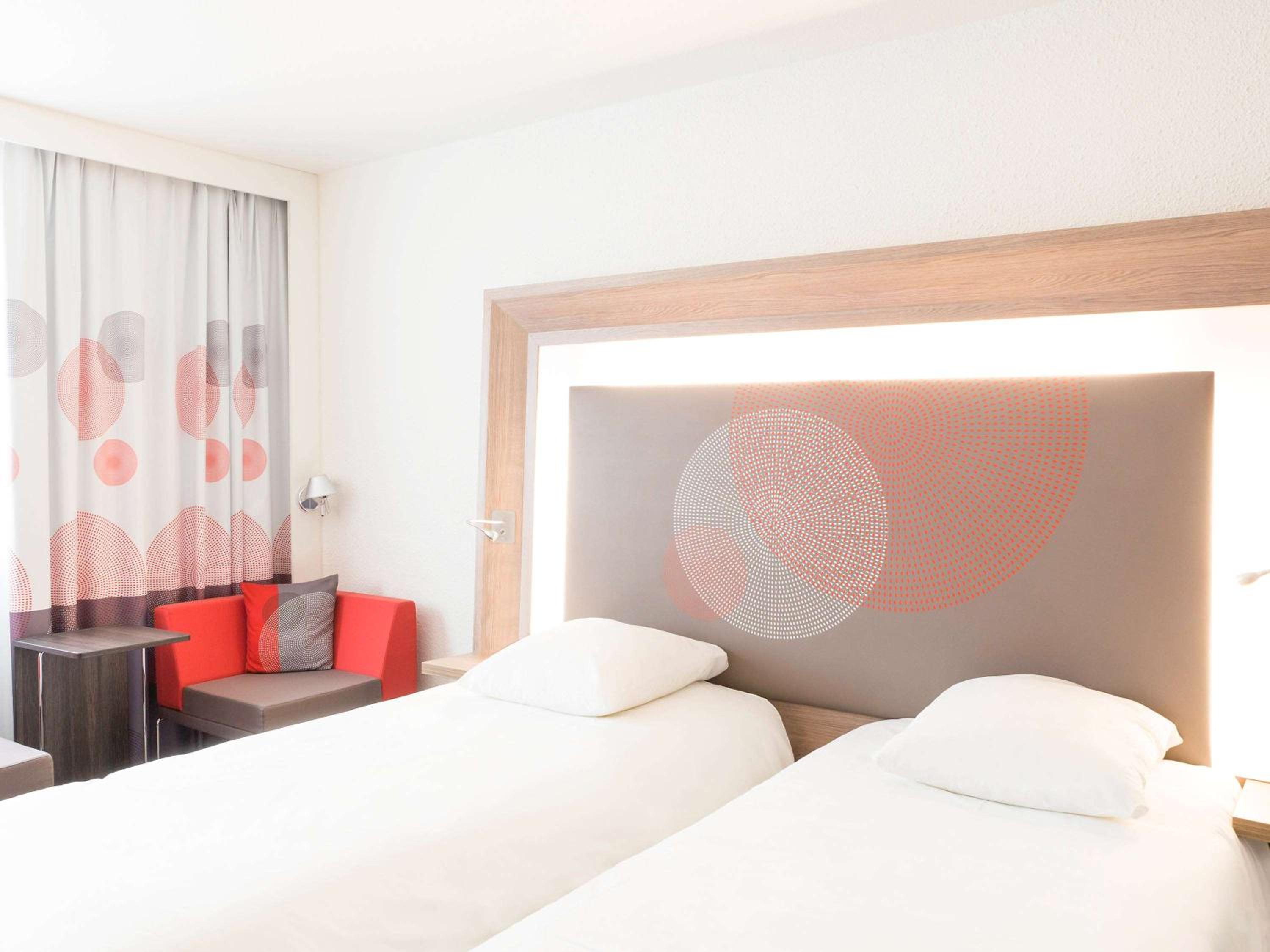 Superior Room - King Bed