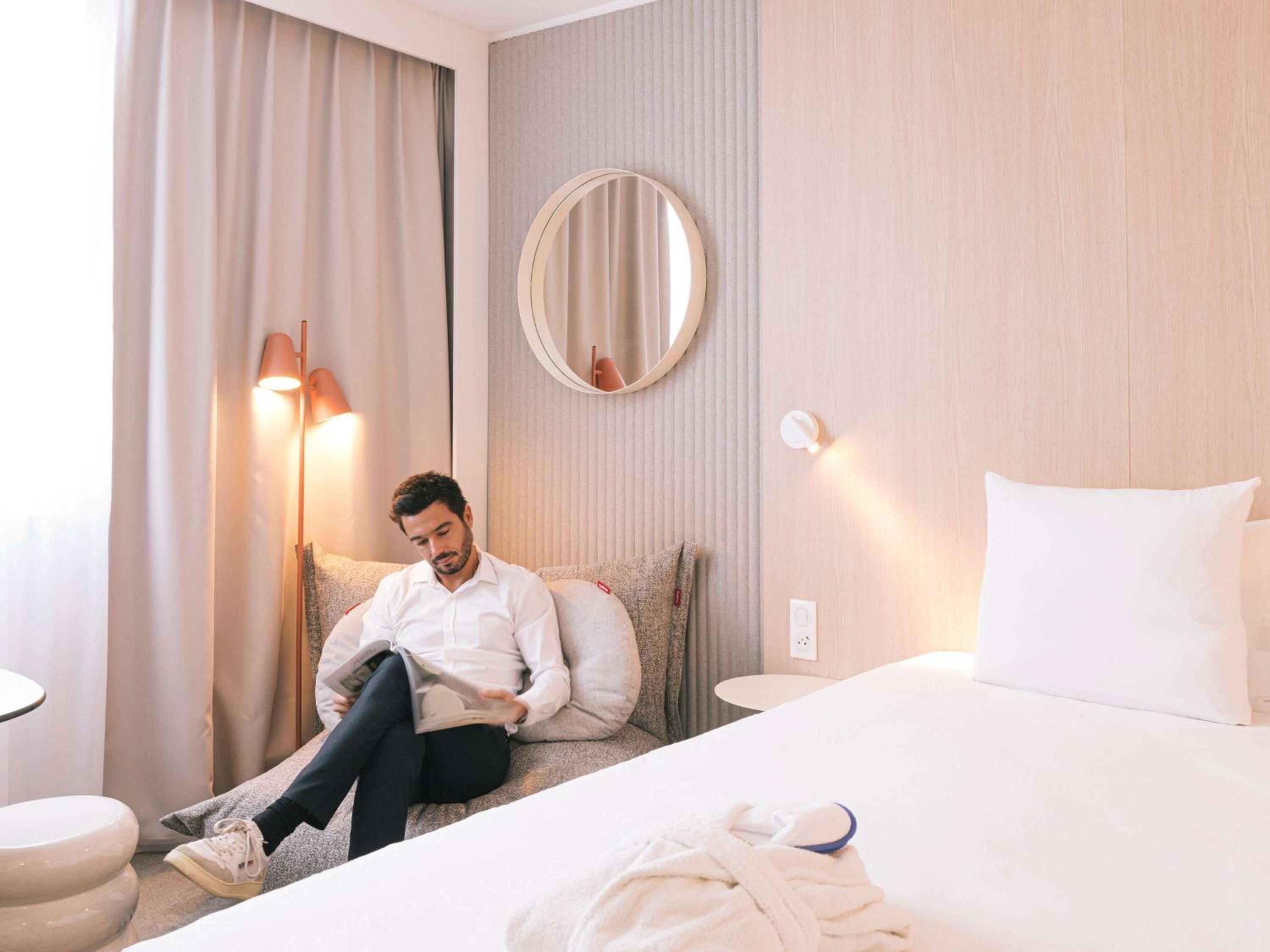 Superior Room - King Bed