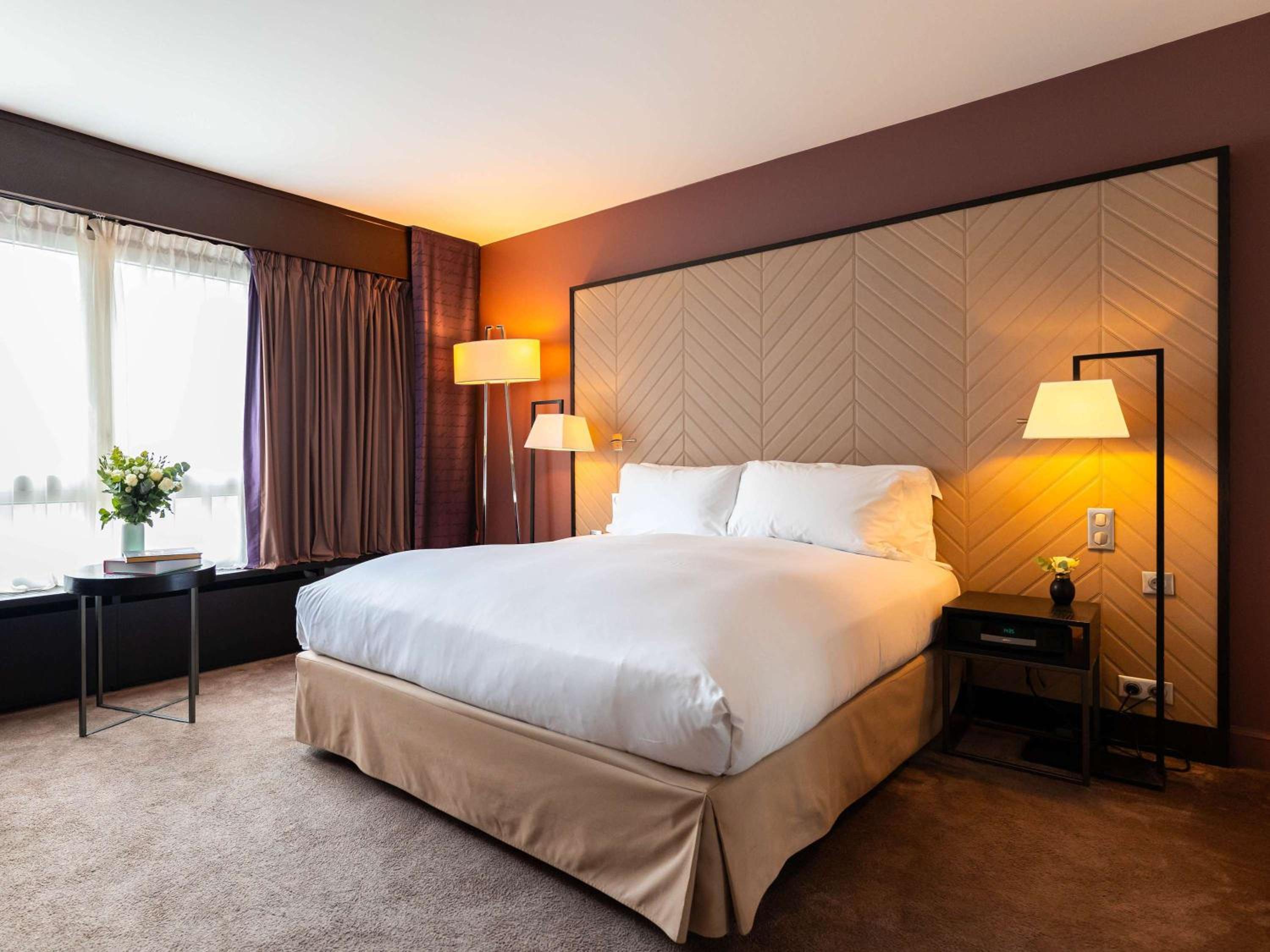 Luxury King or Twin Room with View - Photo 1