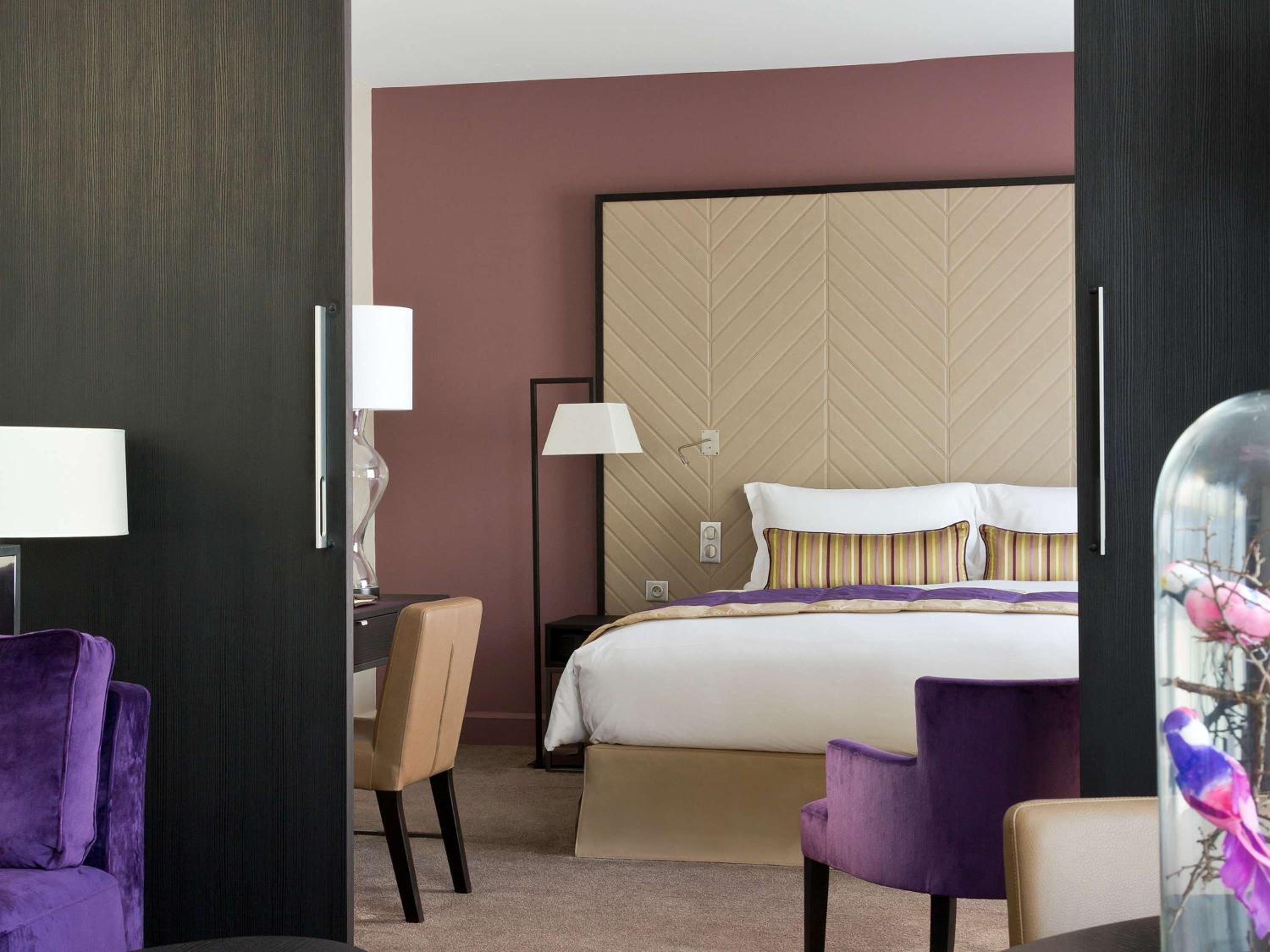 Prestige Suite with One King Bed and Separate Lounge - View