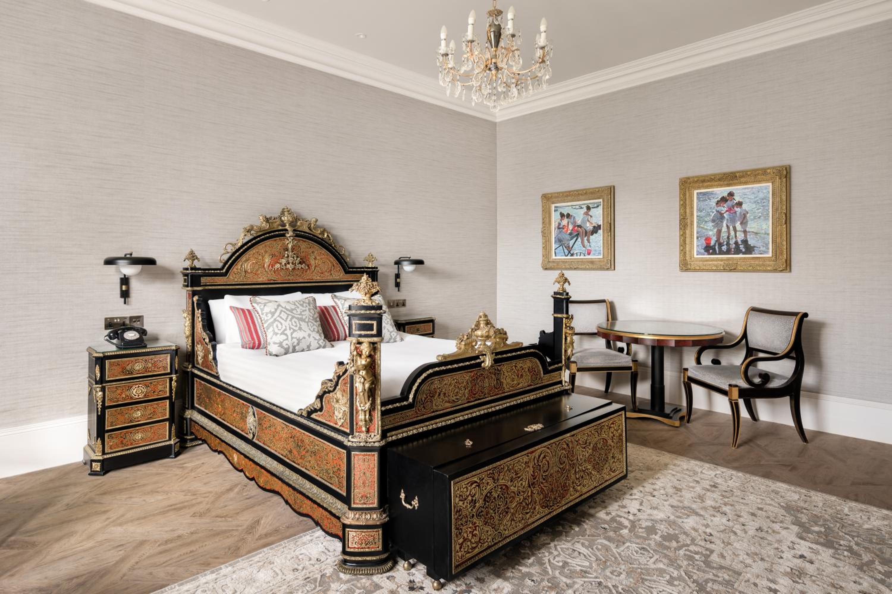 Queen Suite - Photo 6