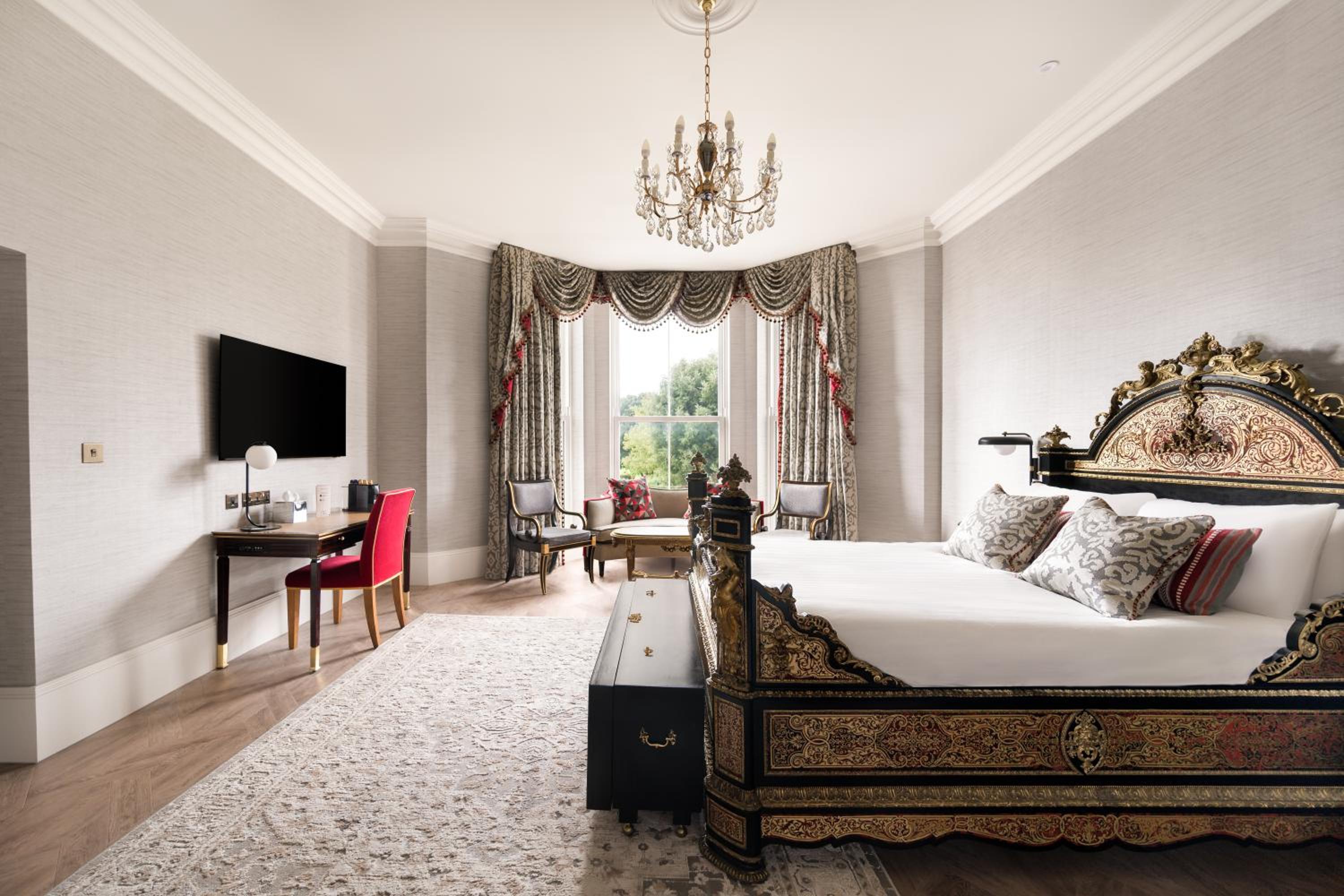 Queen Suite - Photo 5
