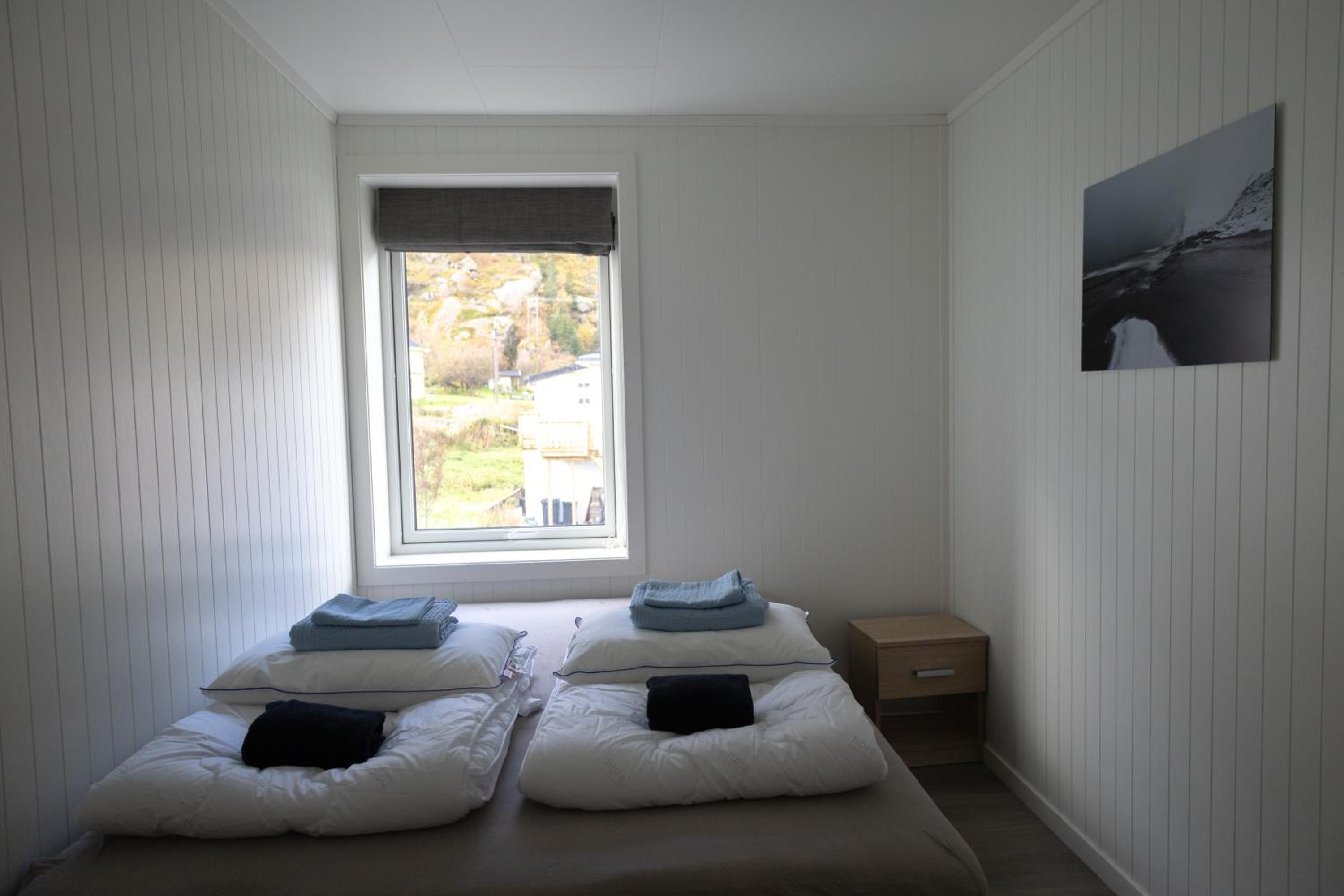 Deluxe One-Bedroom Apartment with Ocean View photo 3