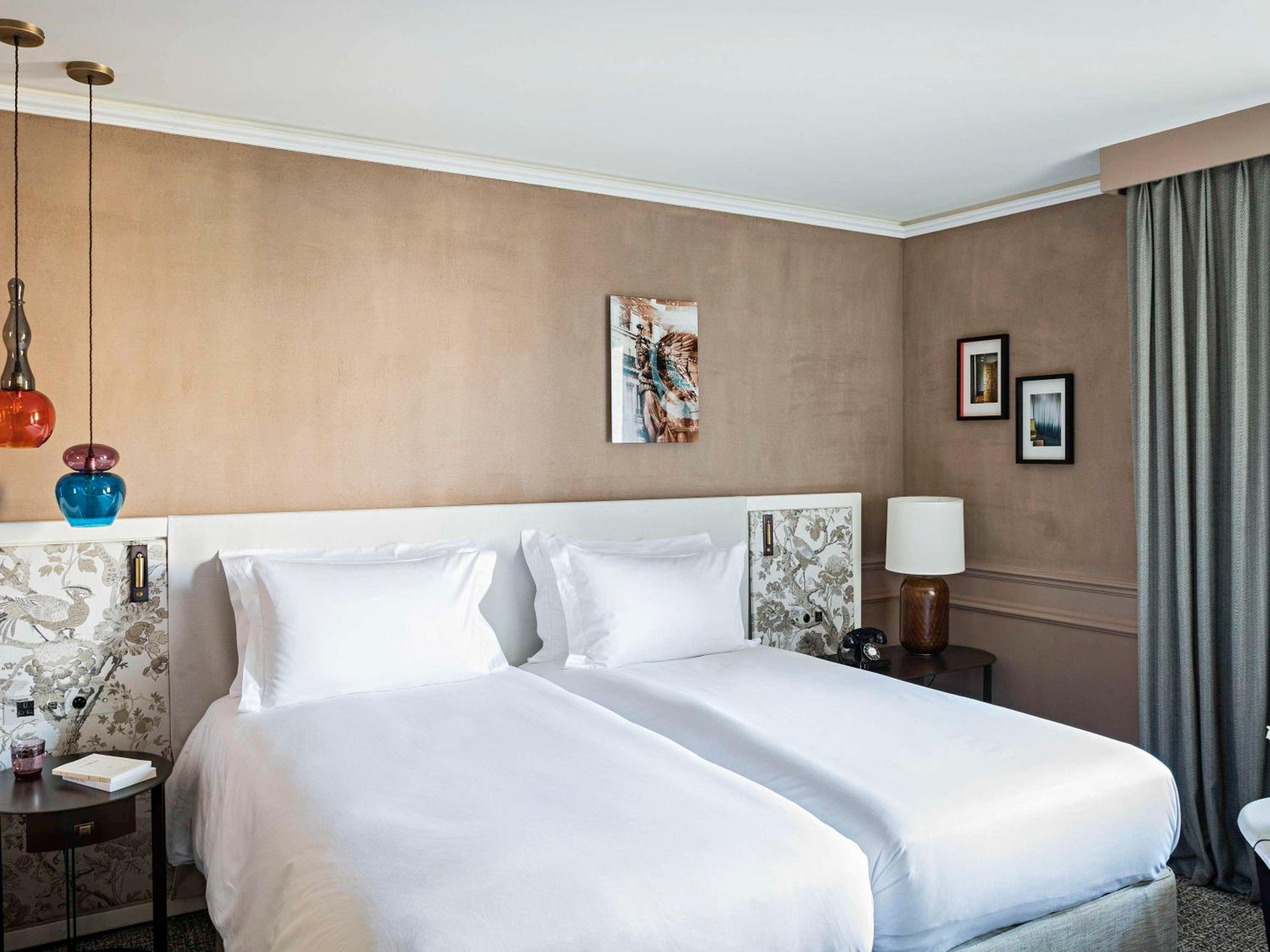 Luxury Single Room with Two Single Beds and Courtyard or Rue Scribe View photo 1