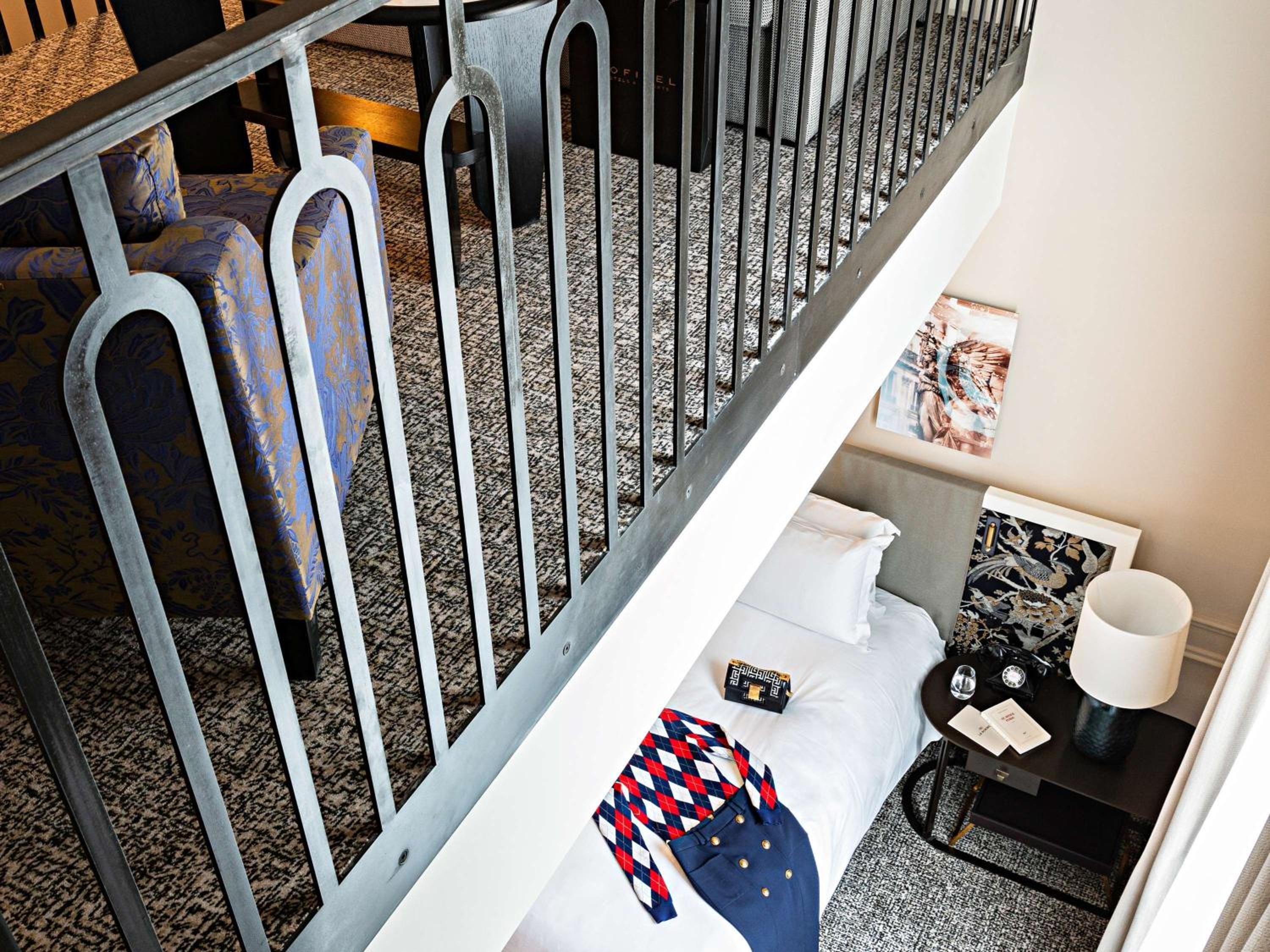Duplex Junior Suite with King or Queen Bed, Sofa Bed and Street View photo 1