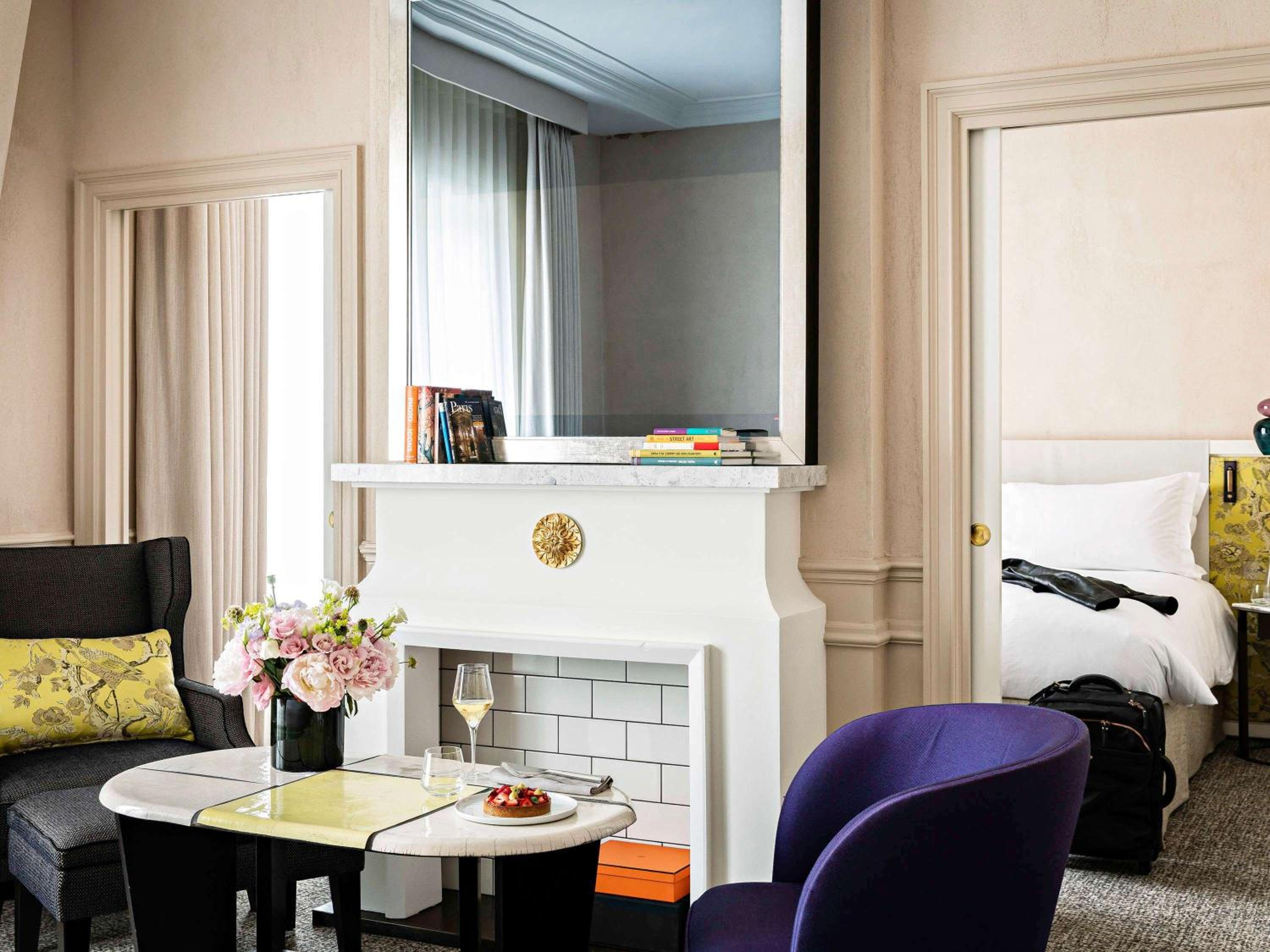 Prestige Suite with One King Bed /One Sofa Bed/Separate Living Room - Boulevard or Rue Scribe View photo 1