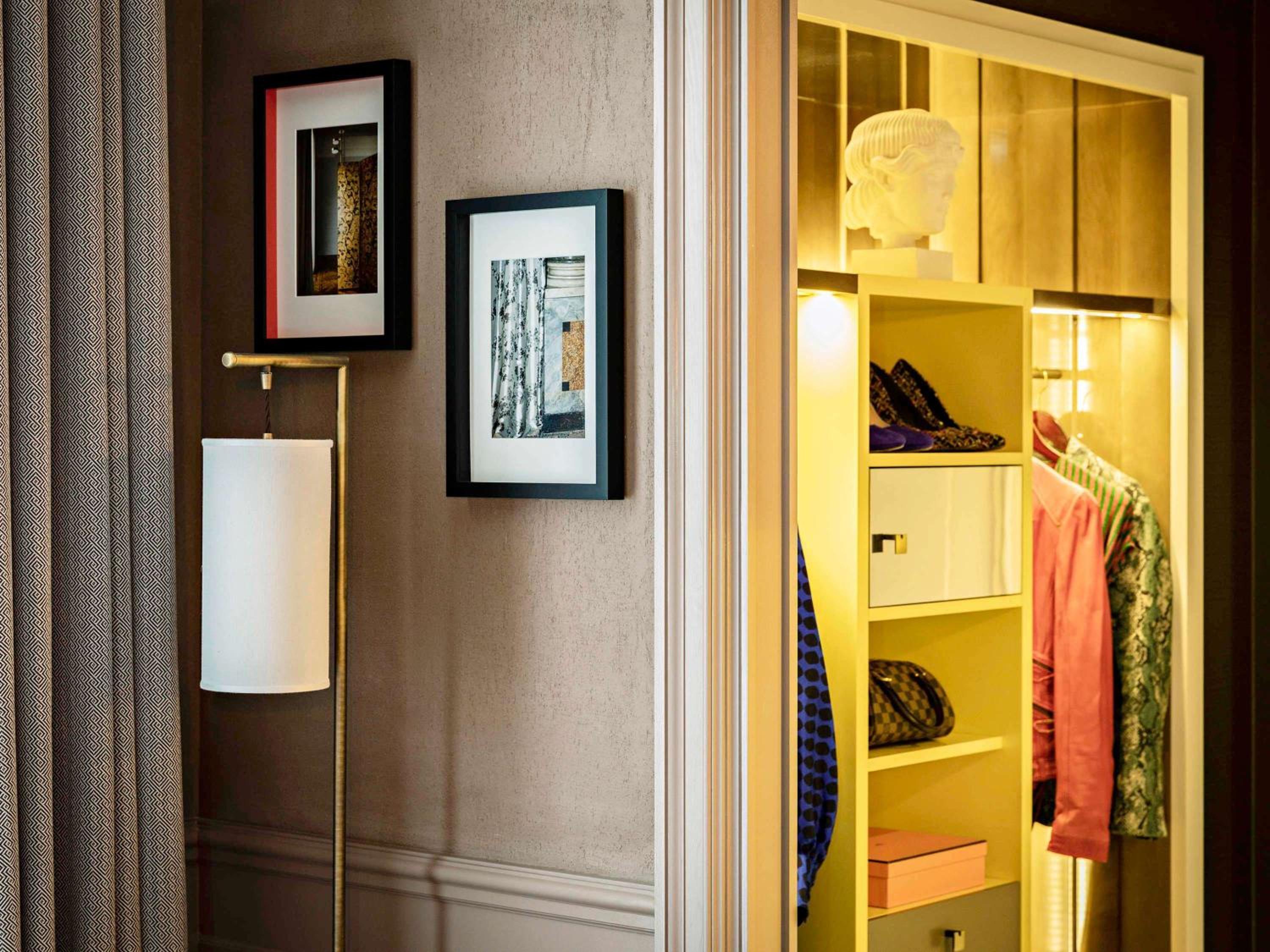 Chambre Premium de Luxe avec 2 Lits Simples – Vue sur Cour ou Rue Scribe
