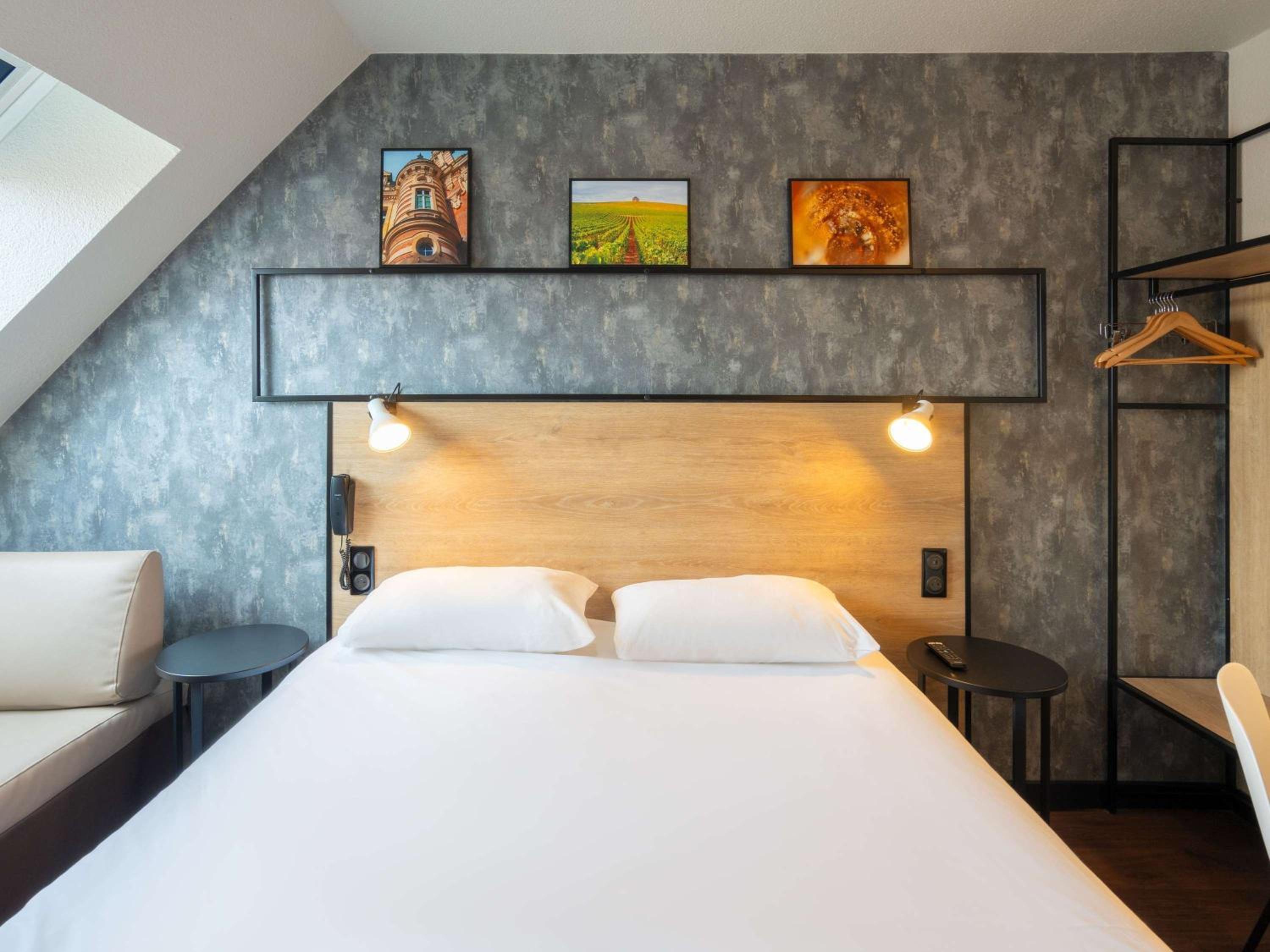 Triple Room with Double bed and Single Bed - Photo 7