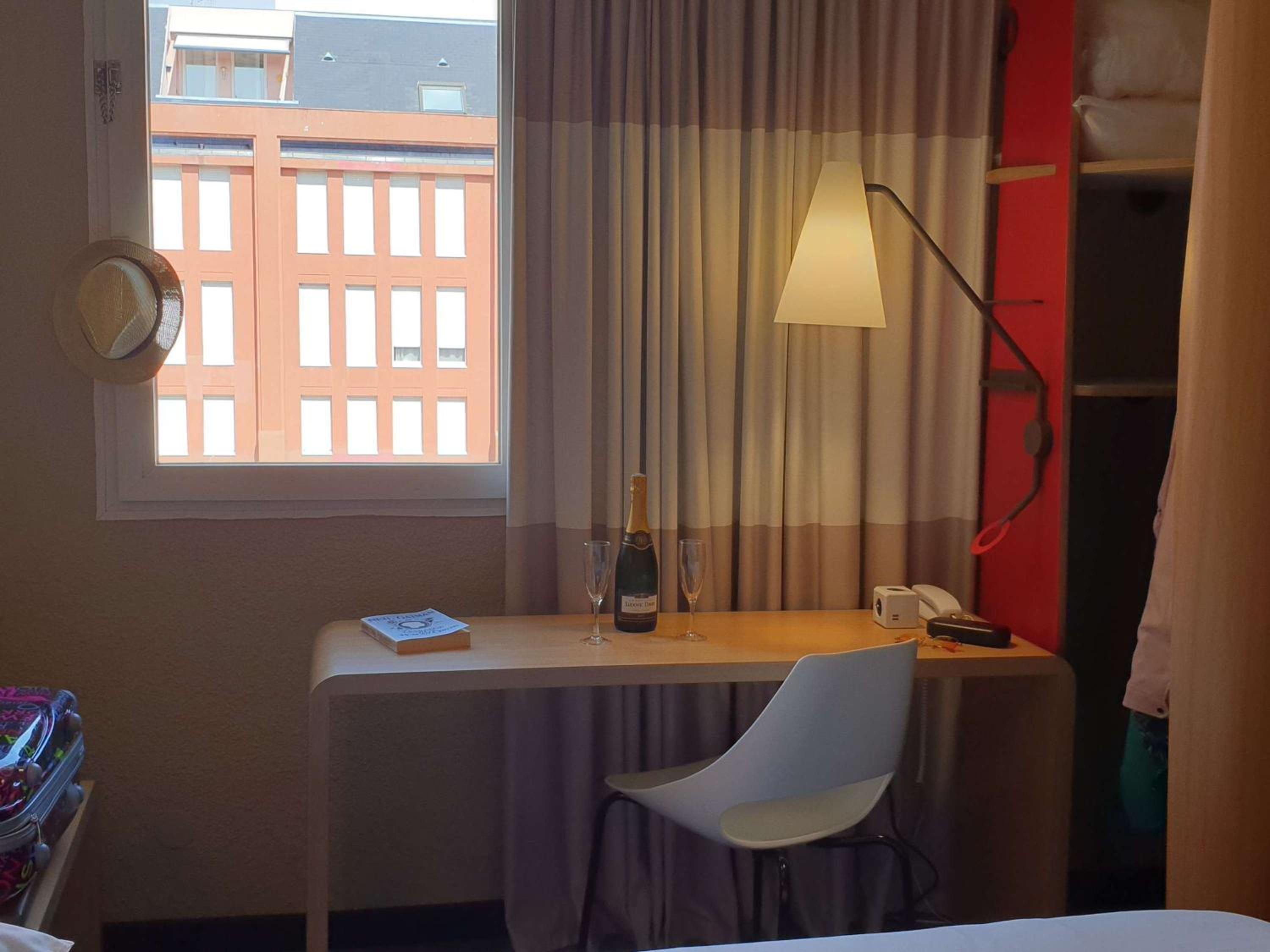 Standard Room - Photo 13