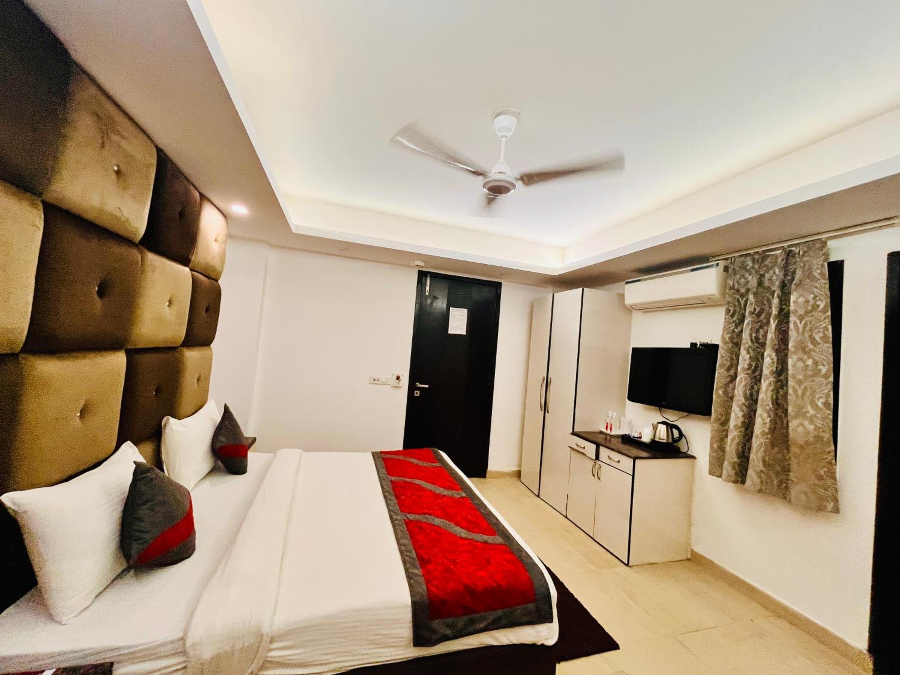 Premium Double Room photo 1
