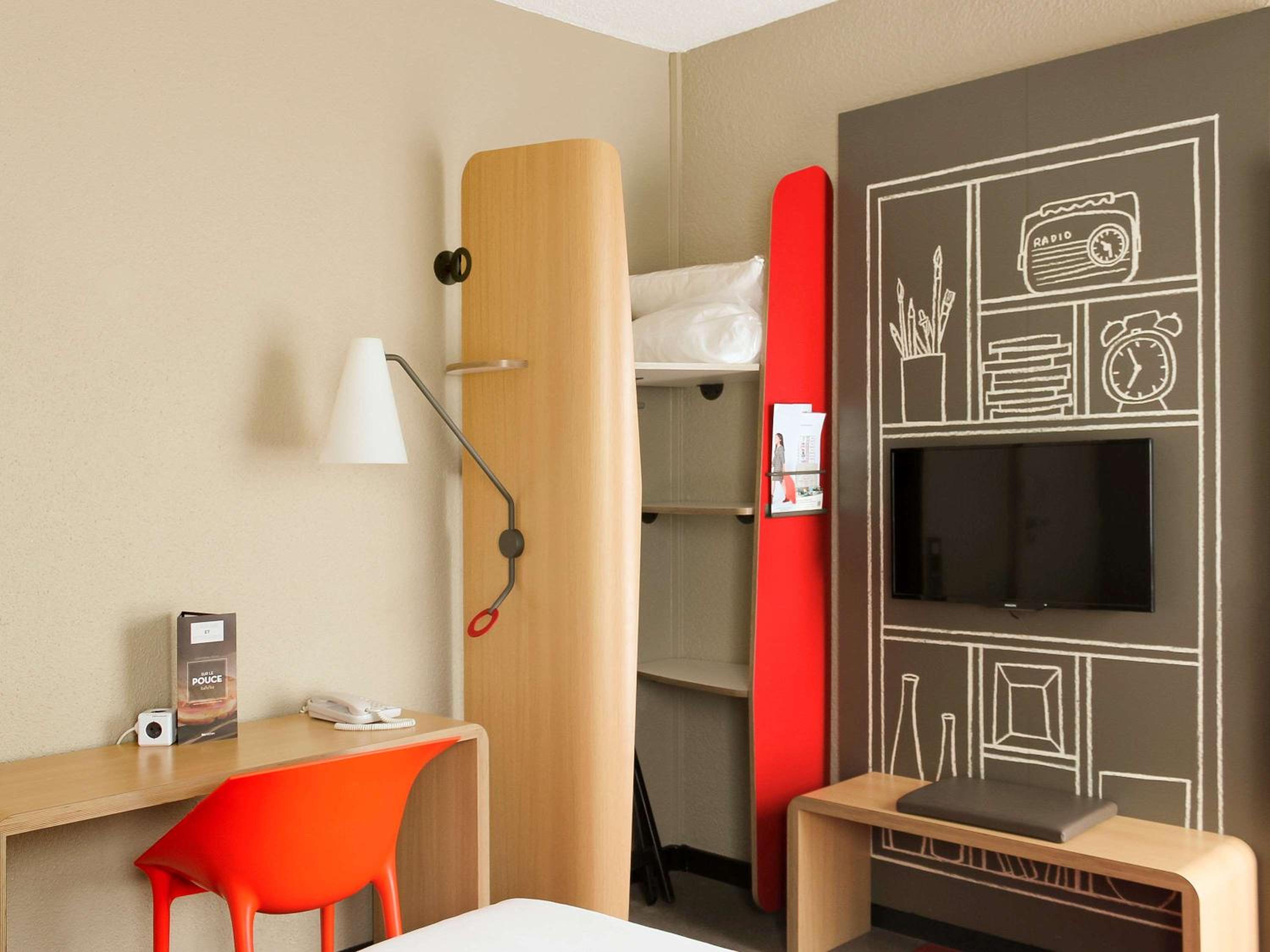 Standard One Double Bed - Photo 1