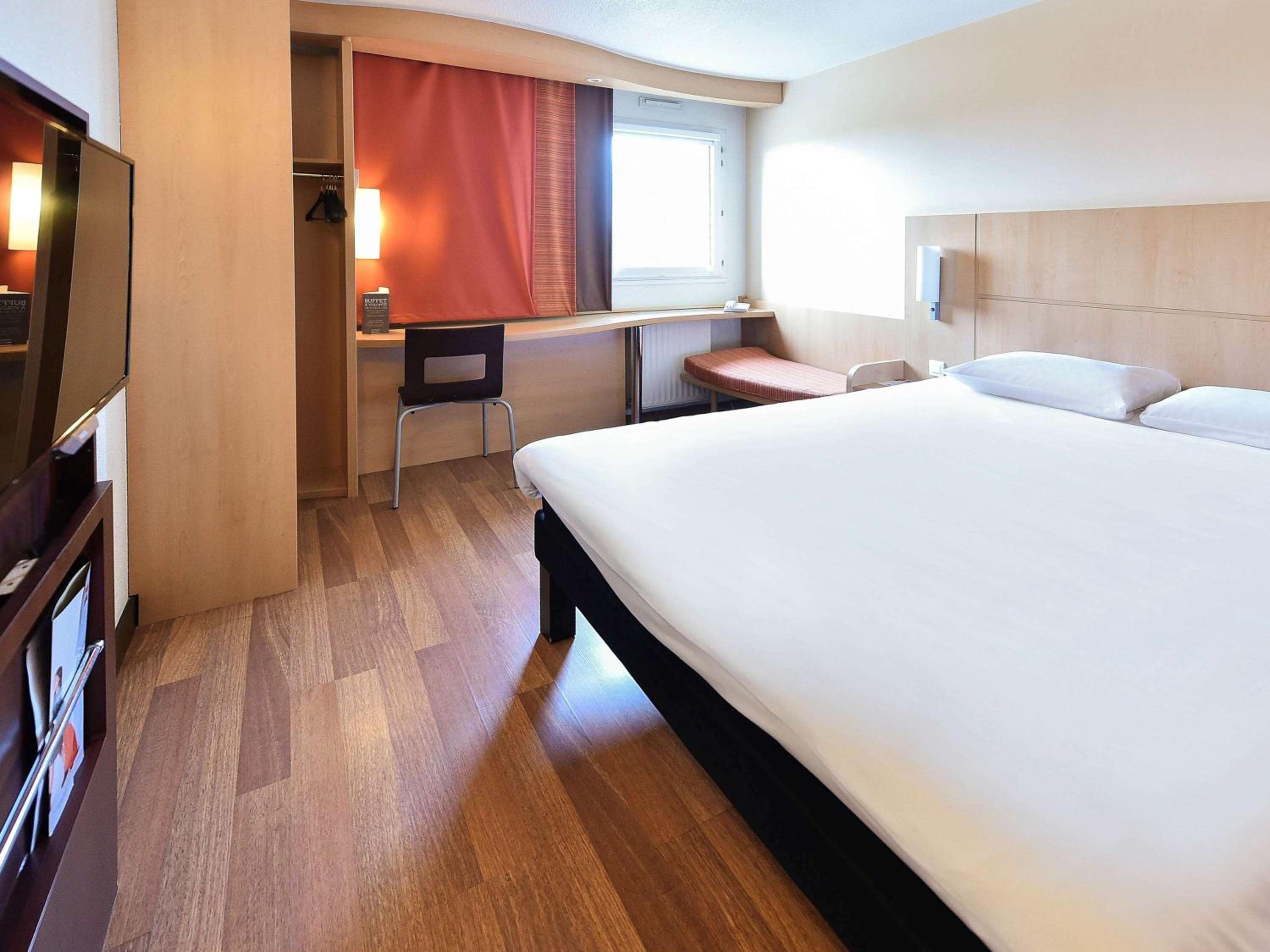 Standard Double Room - Photo 1