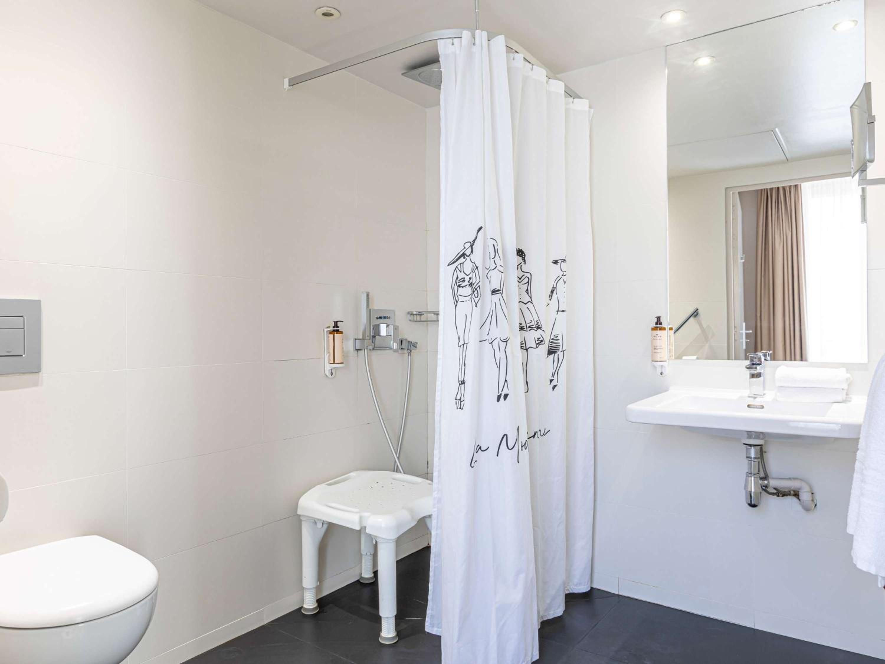 Accessible Classic Room with One Double Bed