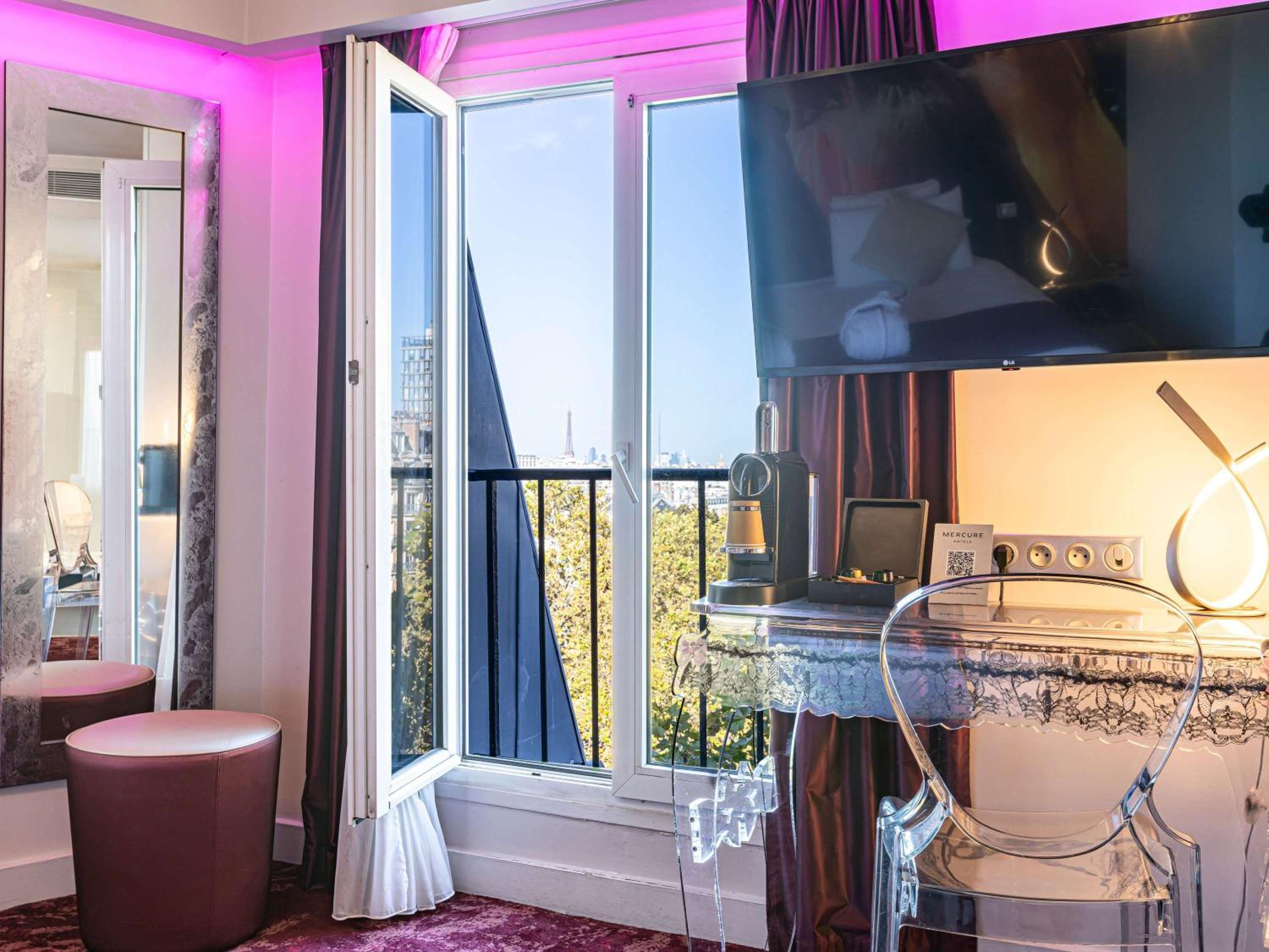 Privilege Room with One Double Bed and View