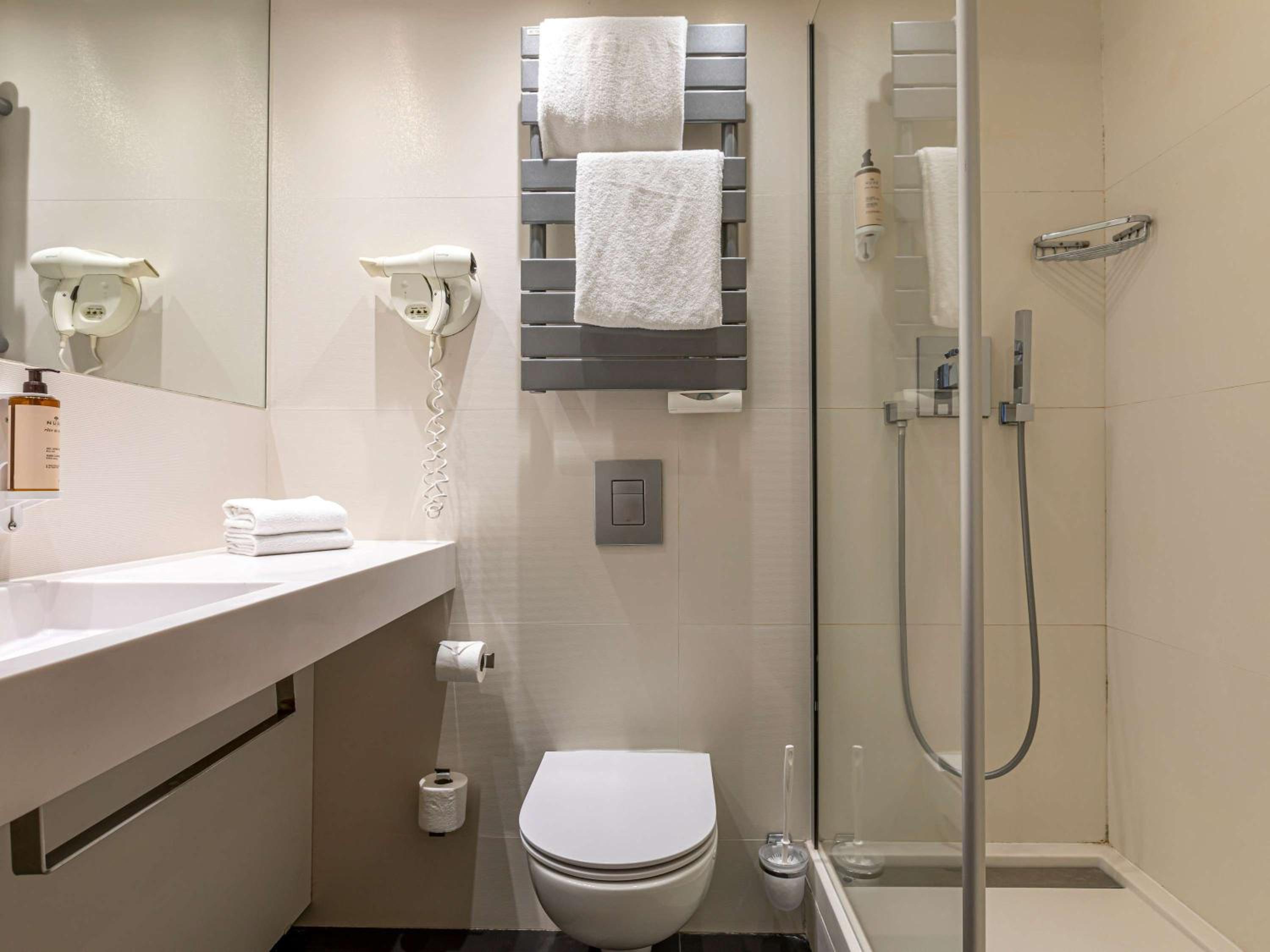 Classic Â Twin Room thumbnail 5