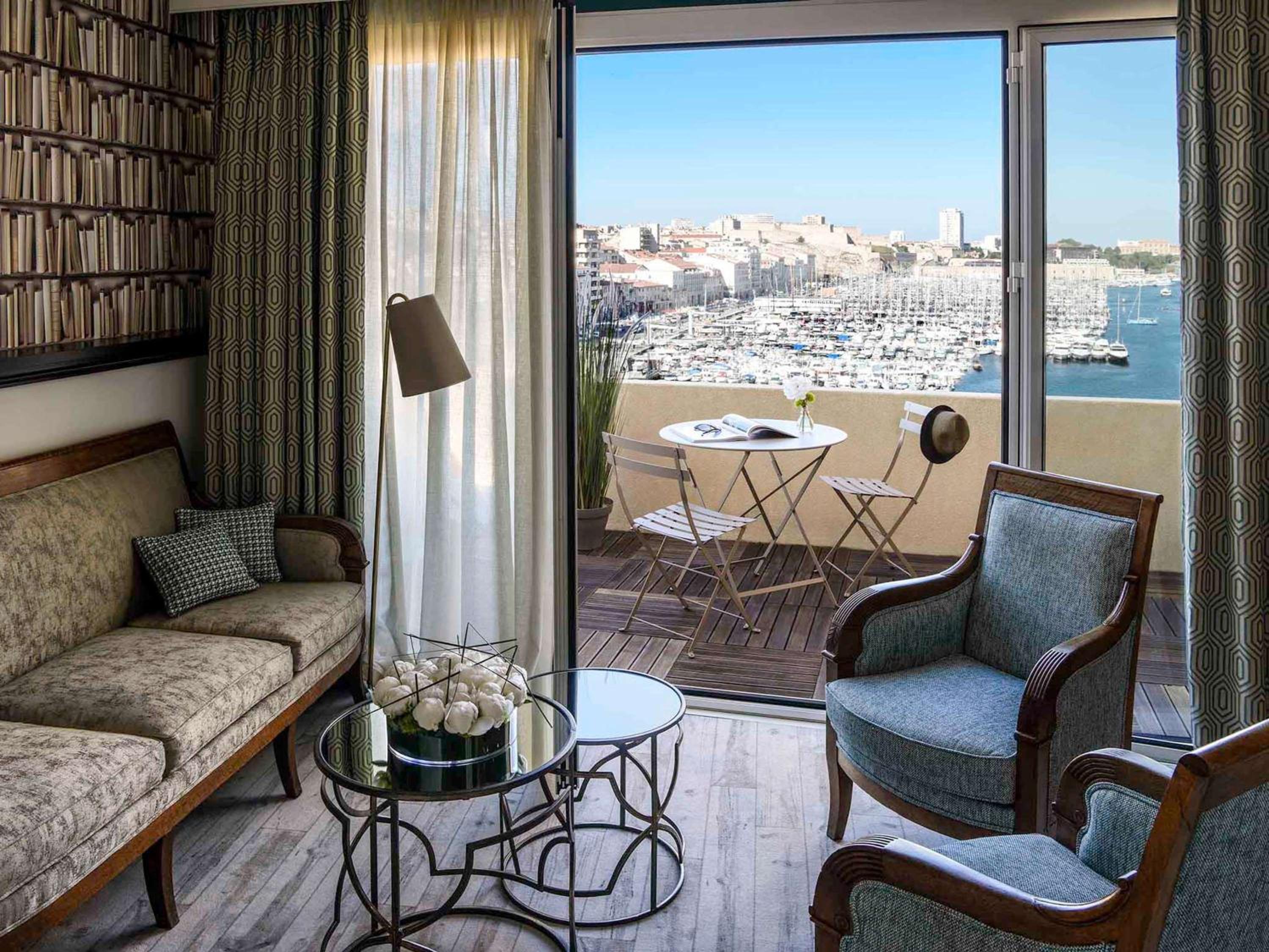 Terrace Suite with King Bed and Panoramic View - Photo 12