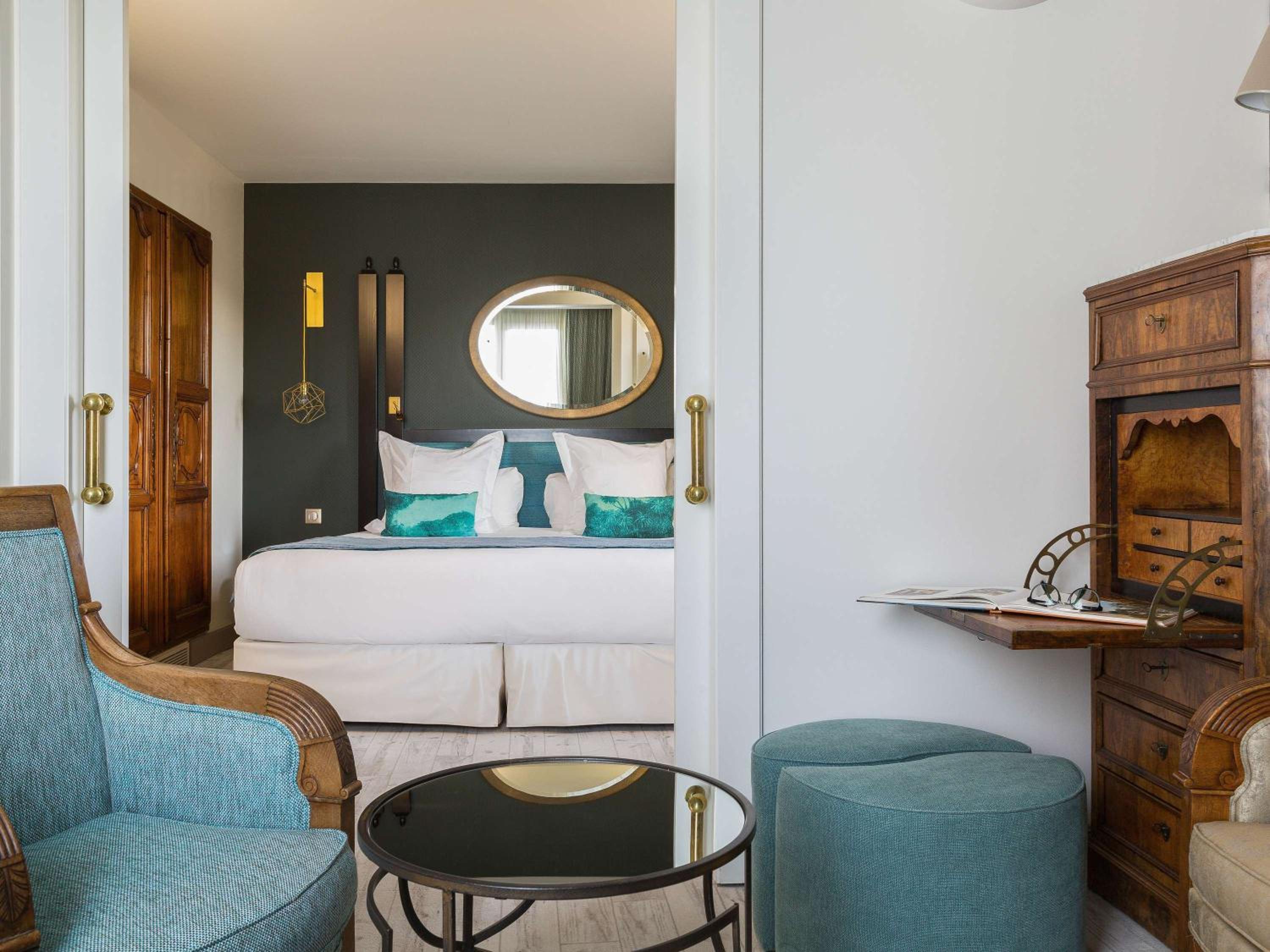 Terrace Suite with King Bed and Panoramic View - Photo 11