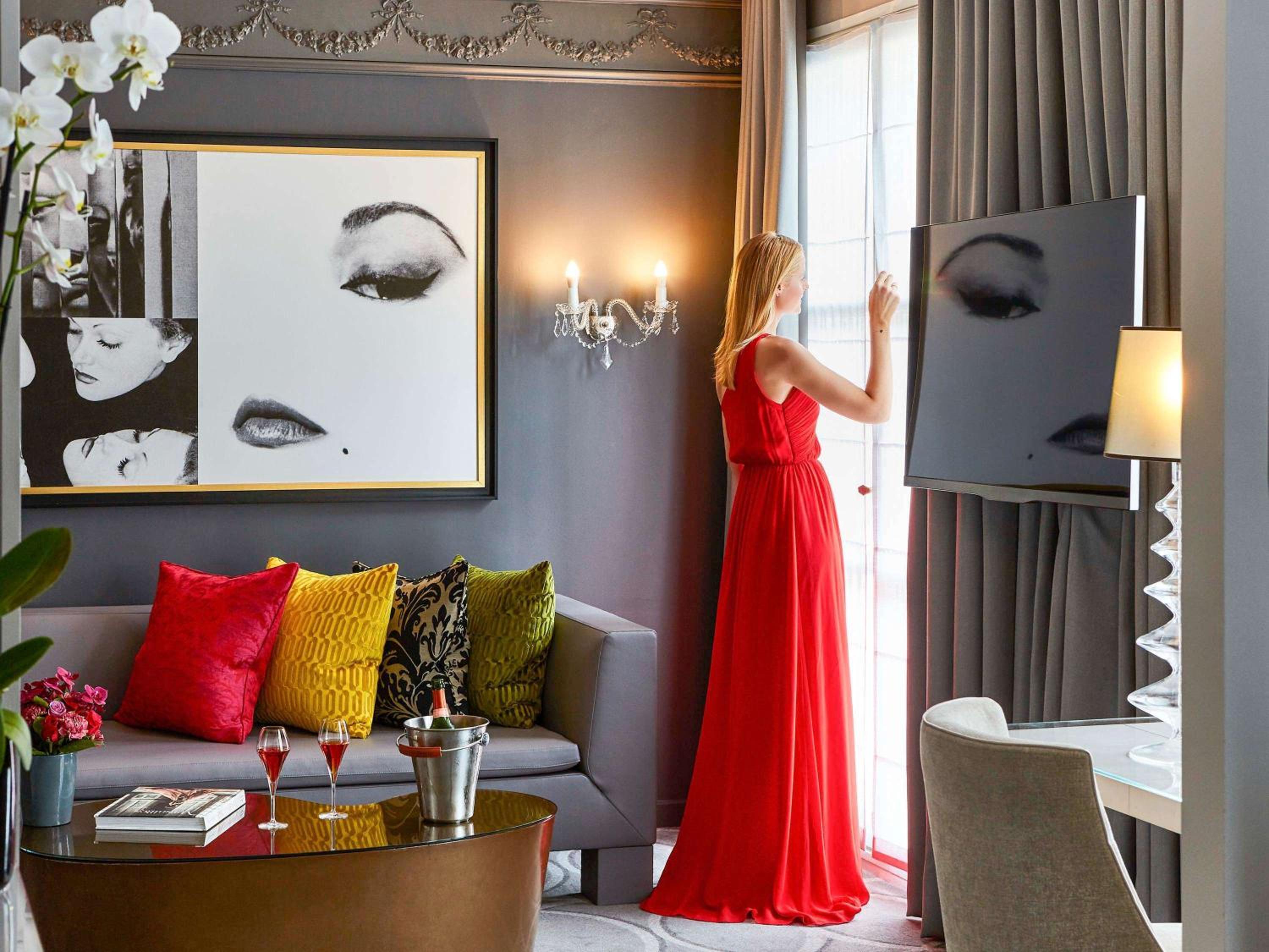 Suite Collection