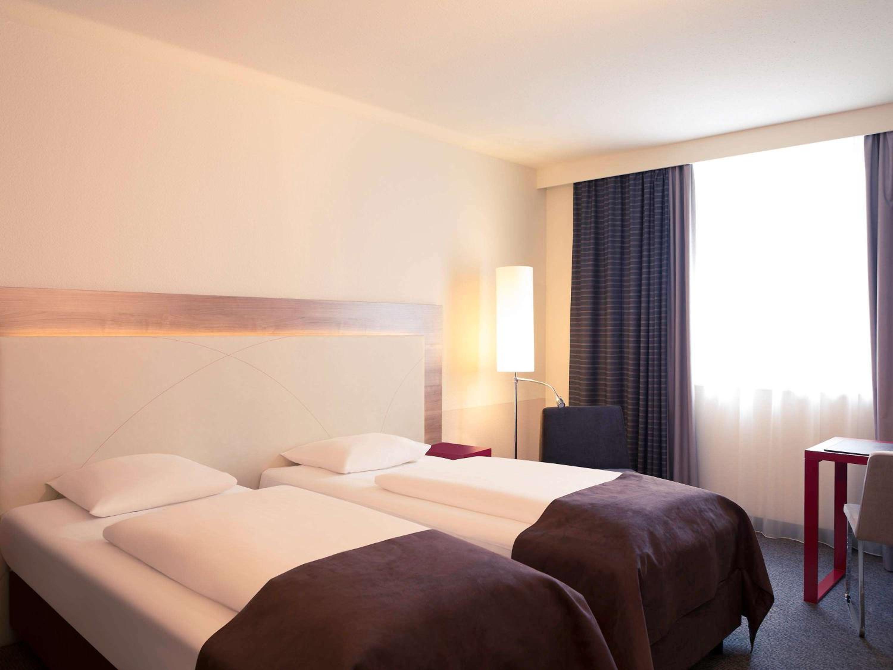 Standard Twin Room - Photo 2