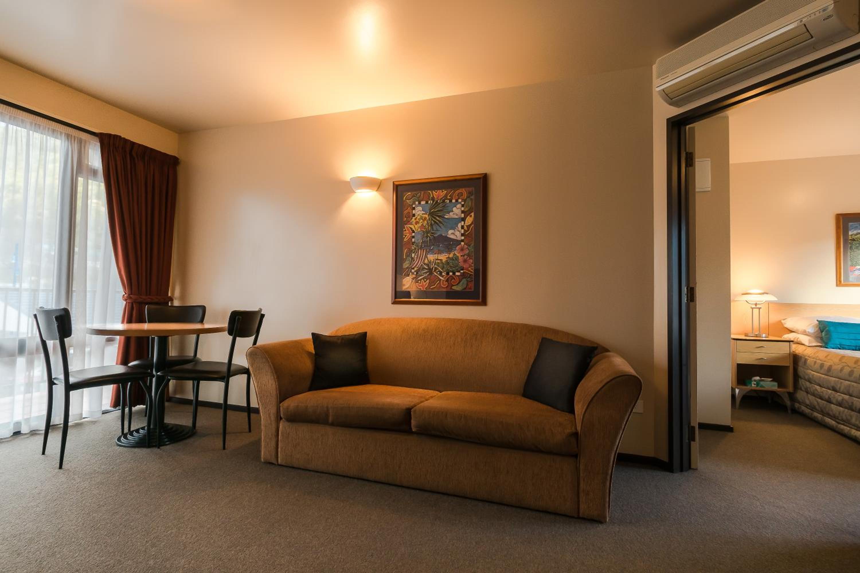 Executive One-Bedroom Apartment photo 2
