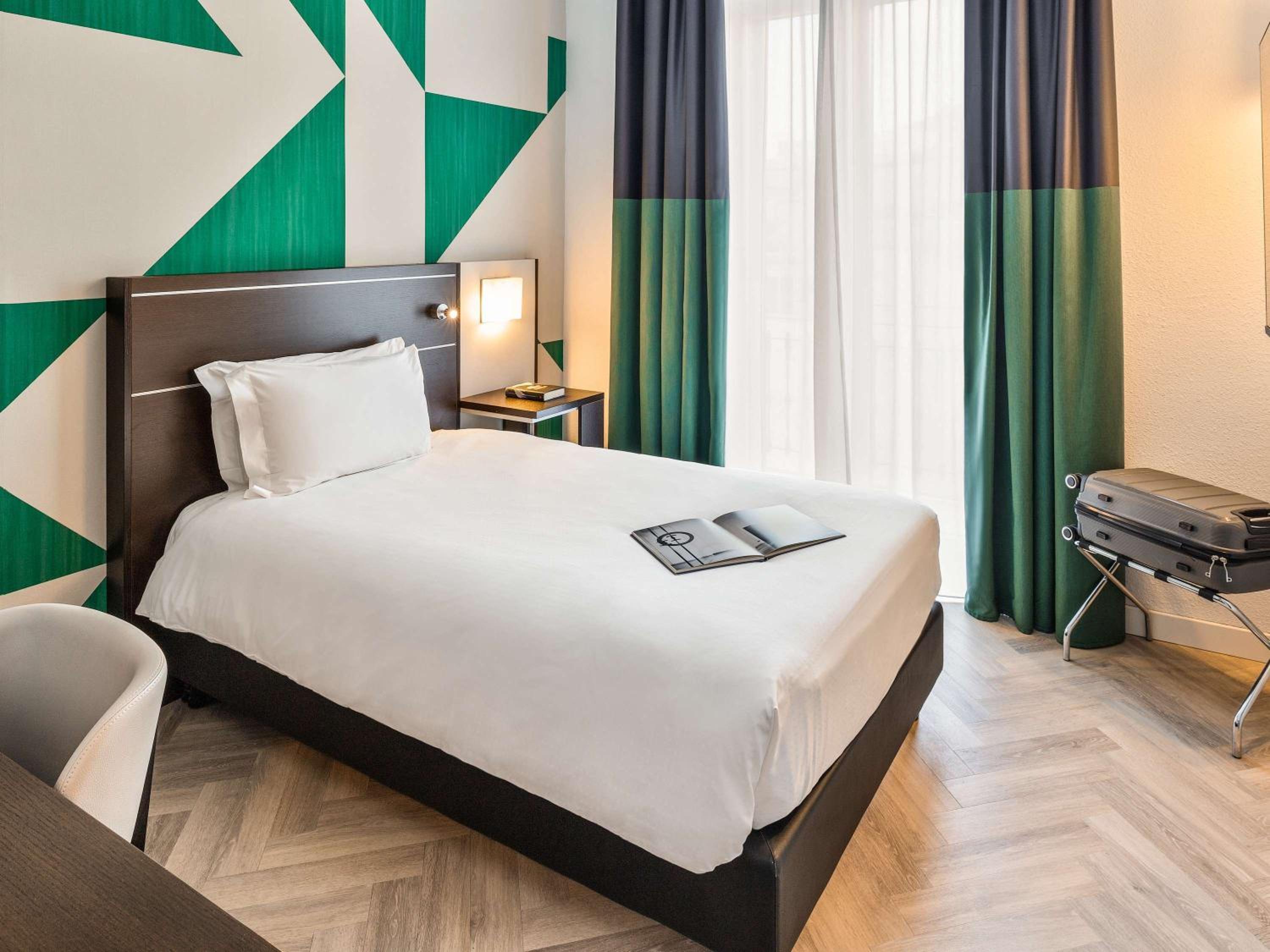 Classic Single Room
