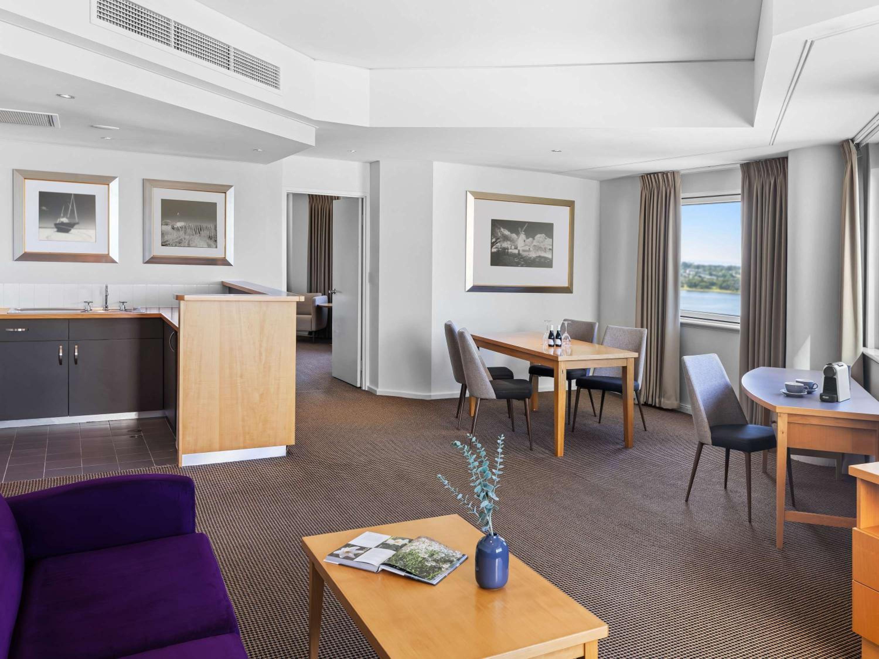 Superior King Suite - Photo 1