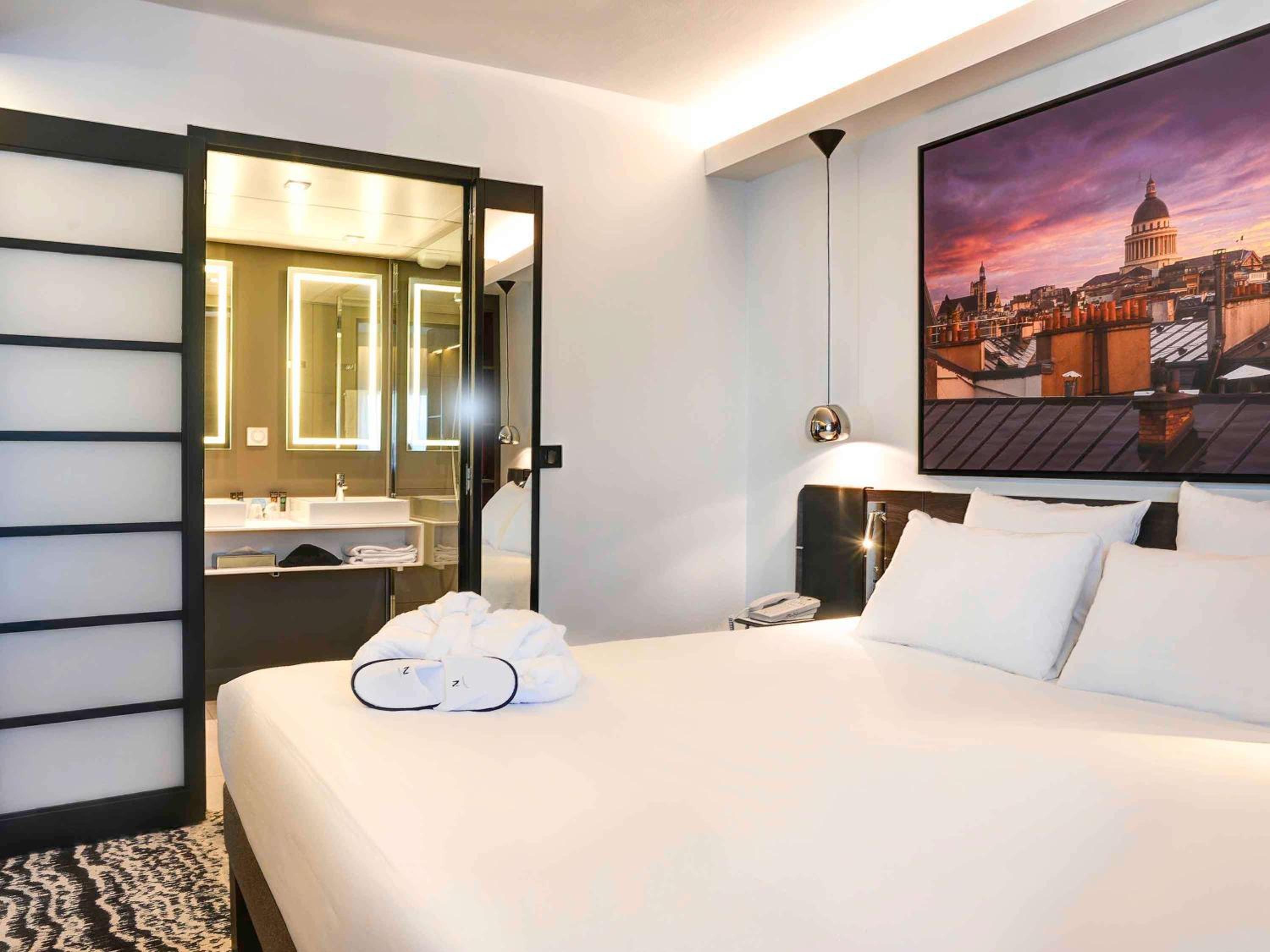 King Suite with Sofa