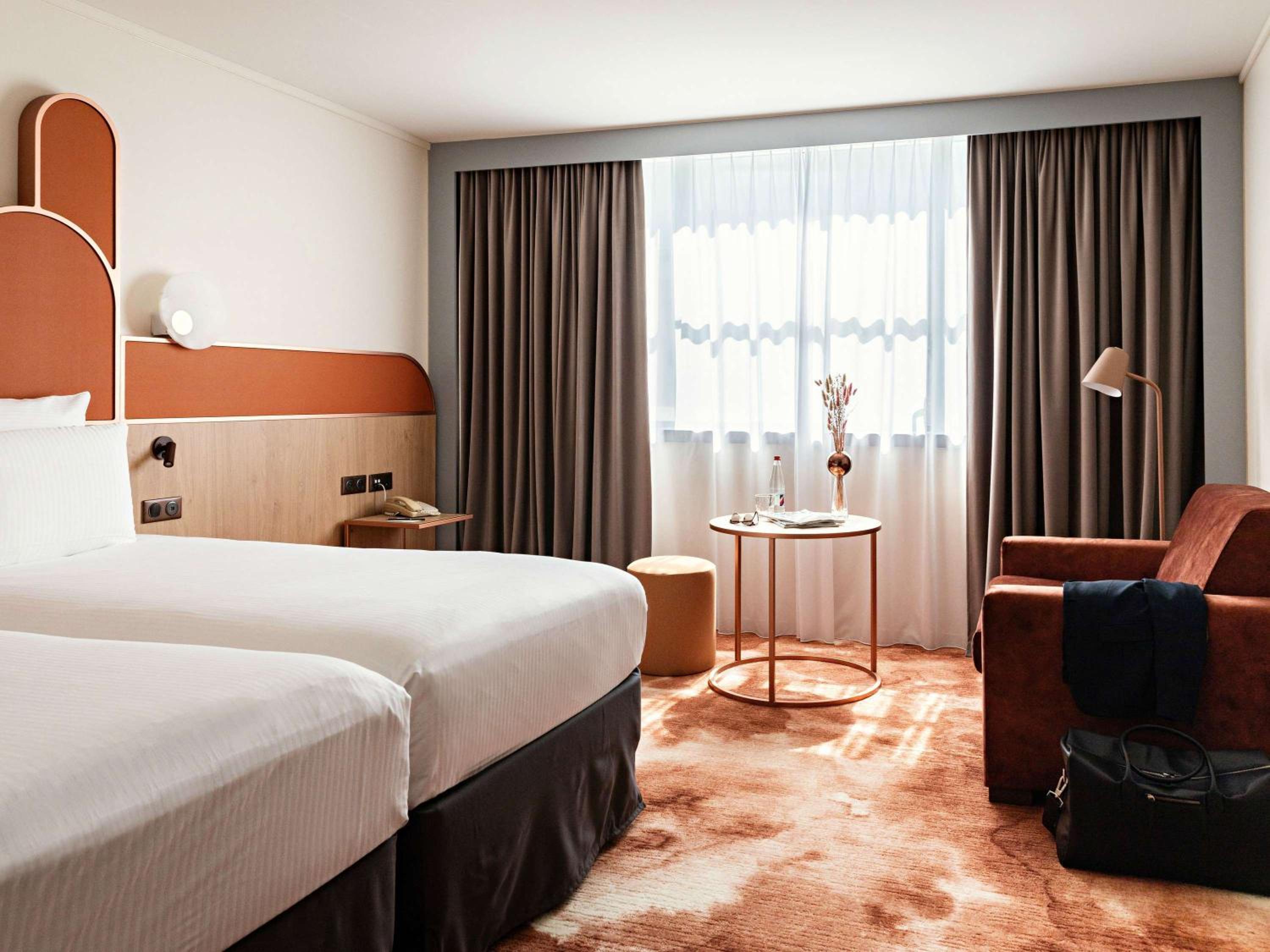 Superior Room With Two Single Beds And One Children Sofa