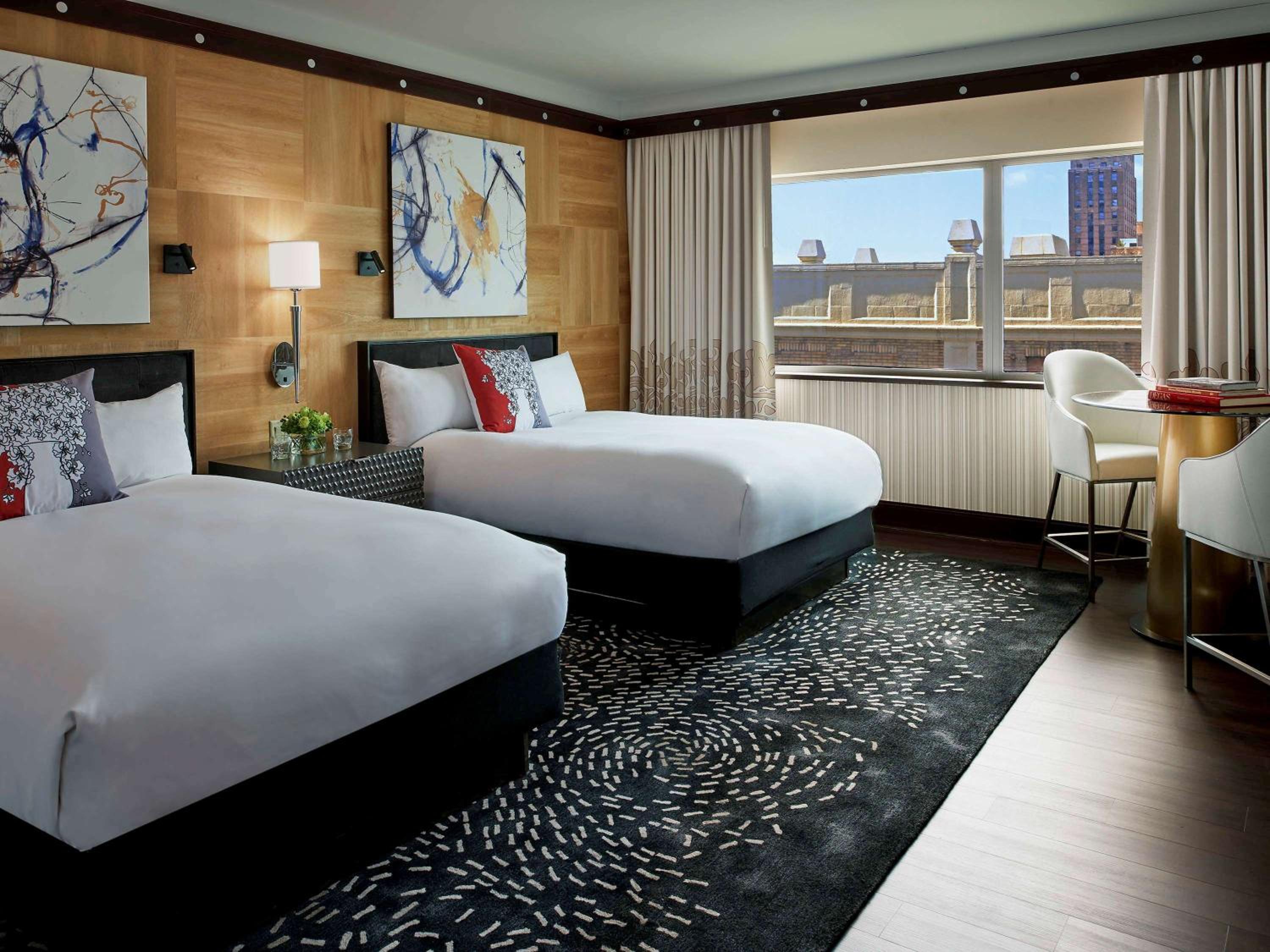Luxury Room with Two Double Beds - Photo 9